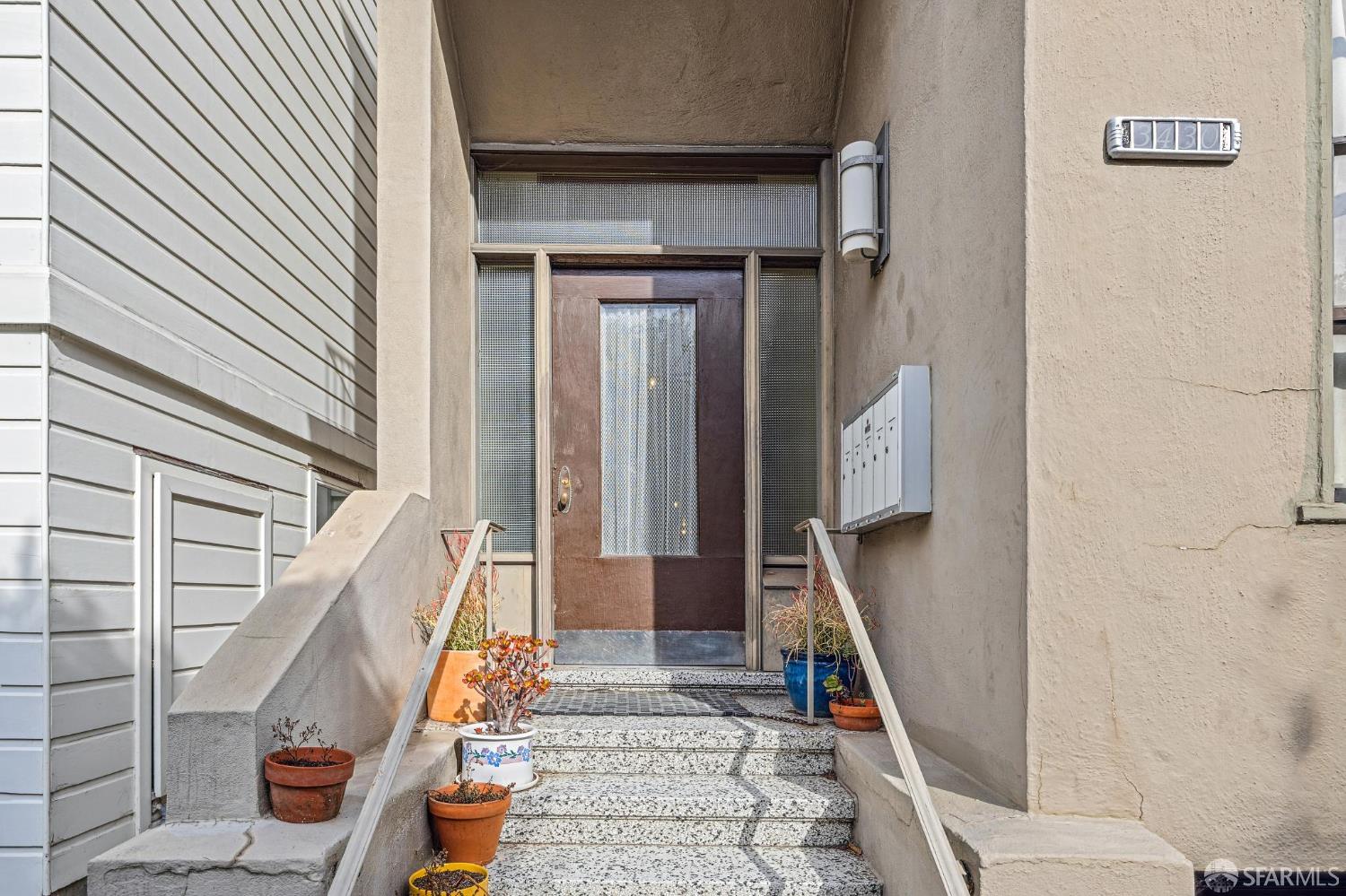 Detail Gallery Image 3 of 13 For 3430 21st St, San Francisco,  CA 94110 - – Beds | – Baths