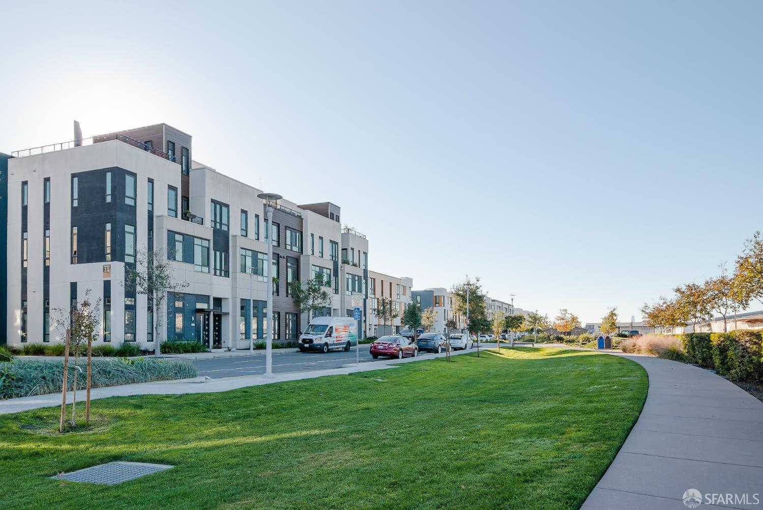 Detail Gallery Image 37 of 41 For 2137 Starling Ln #502,  Alameda,  CA 94501 - 3 Beds | 2/1 Baths