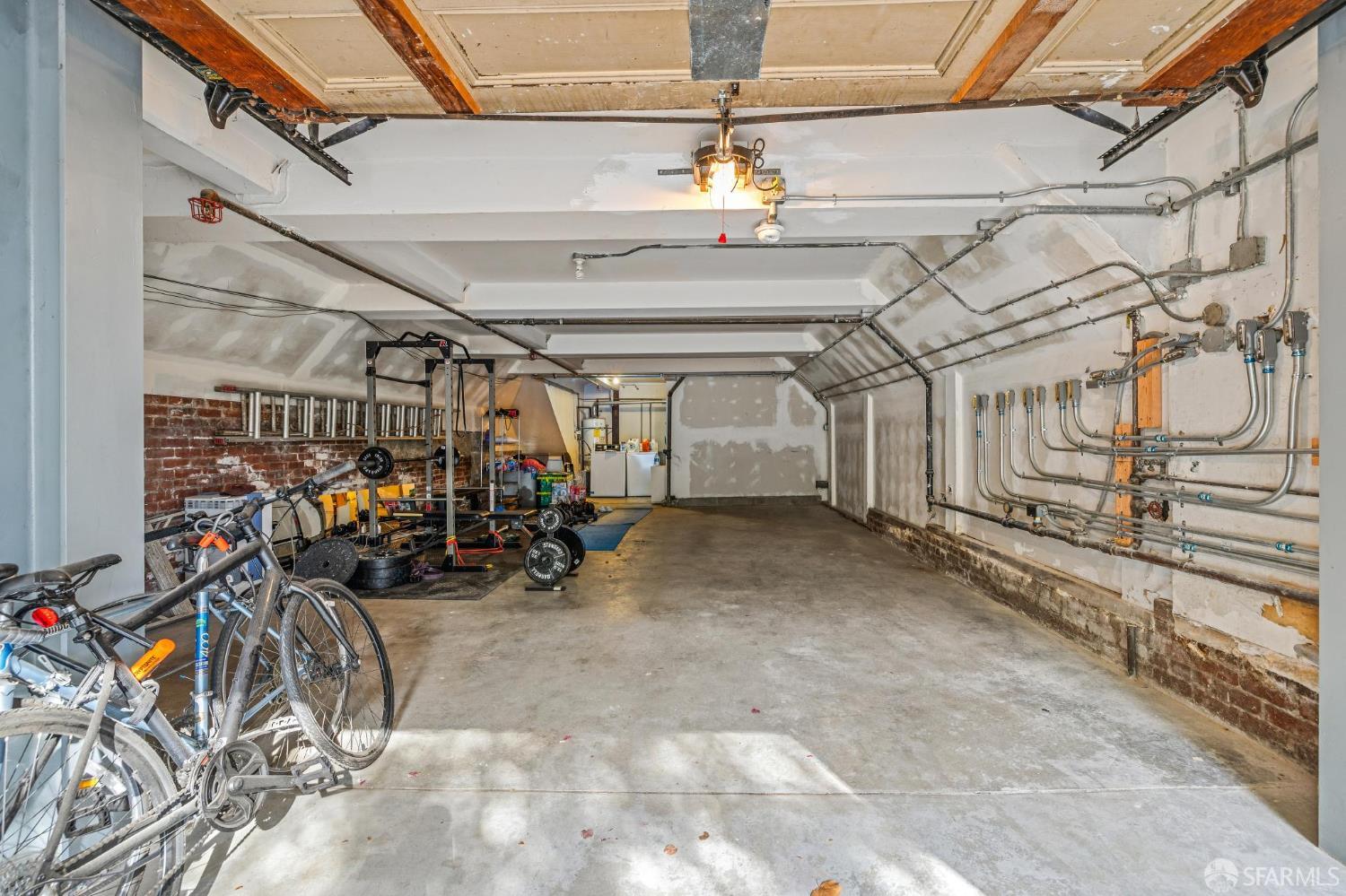 Detail Gallery Image 6 of 13 For 3430 21st St, San Francisco,  CA 94110 - – Beds | – Baths