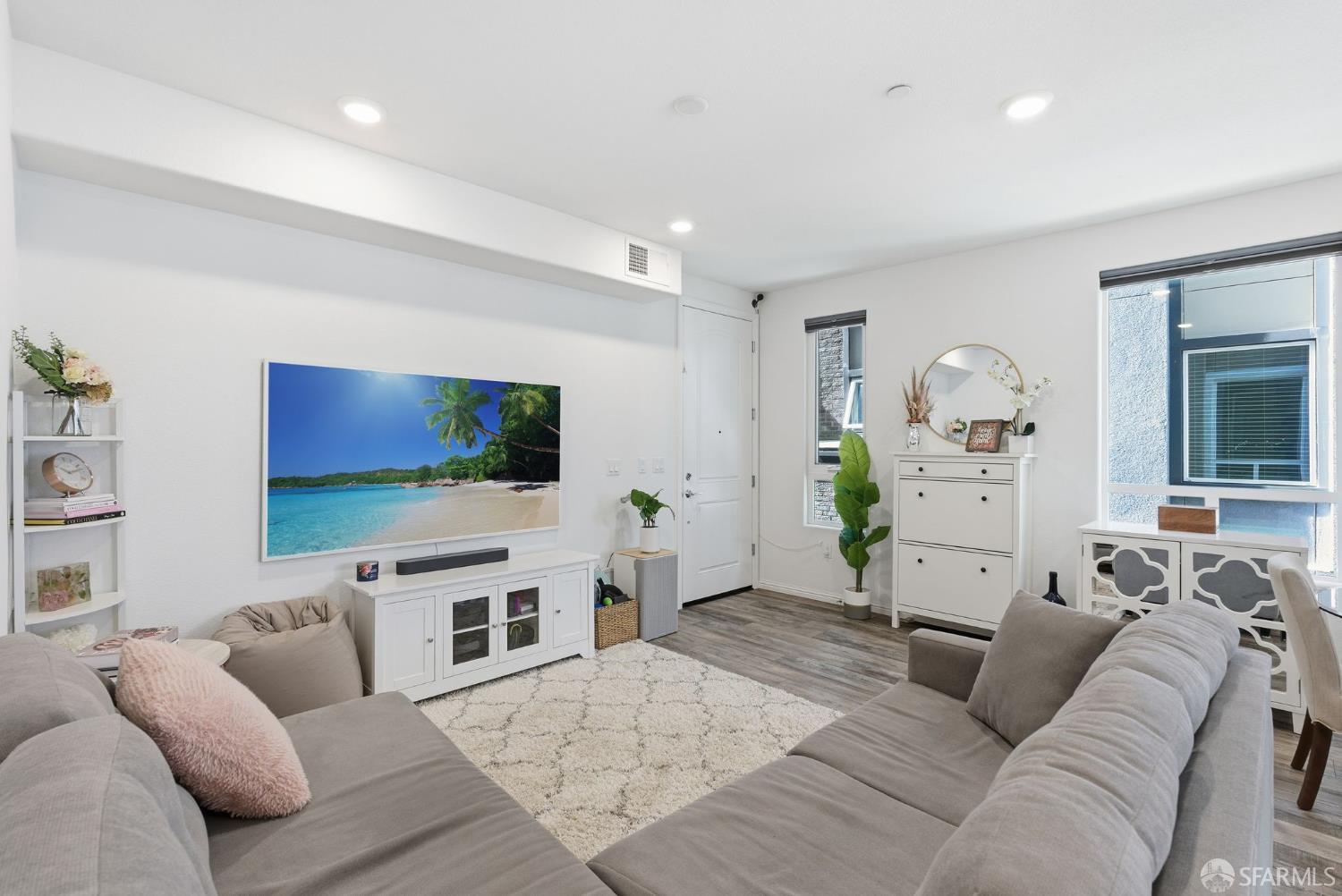 Detail Gallery Image 2 of 25 For 1470 Nightshade Rd #21,  Milpitas,  CA 95035 - 2 Beds | 2 Baths