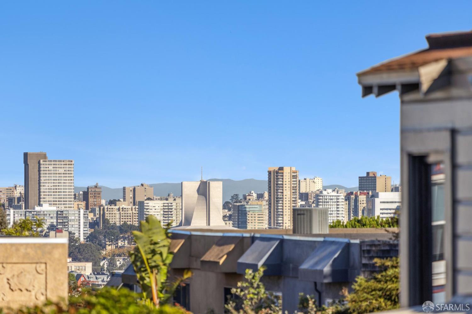 Detail Gallery Image 15 of 16 For 465 Liberty St, San Francisco,  CA 94114 - 2 Beds | 2 Baths