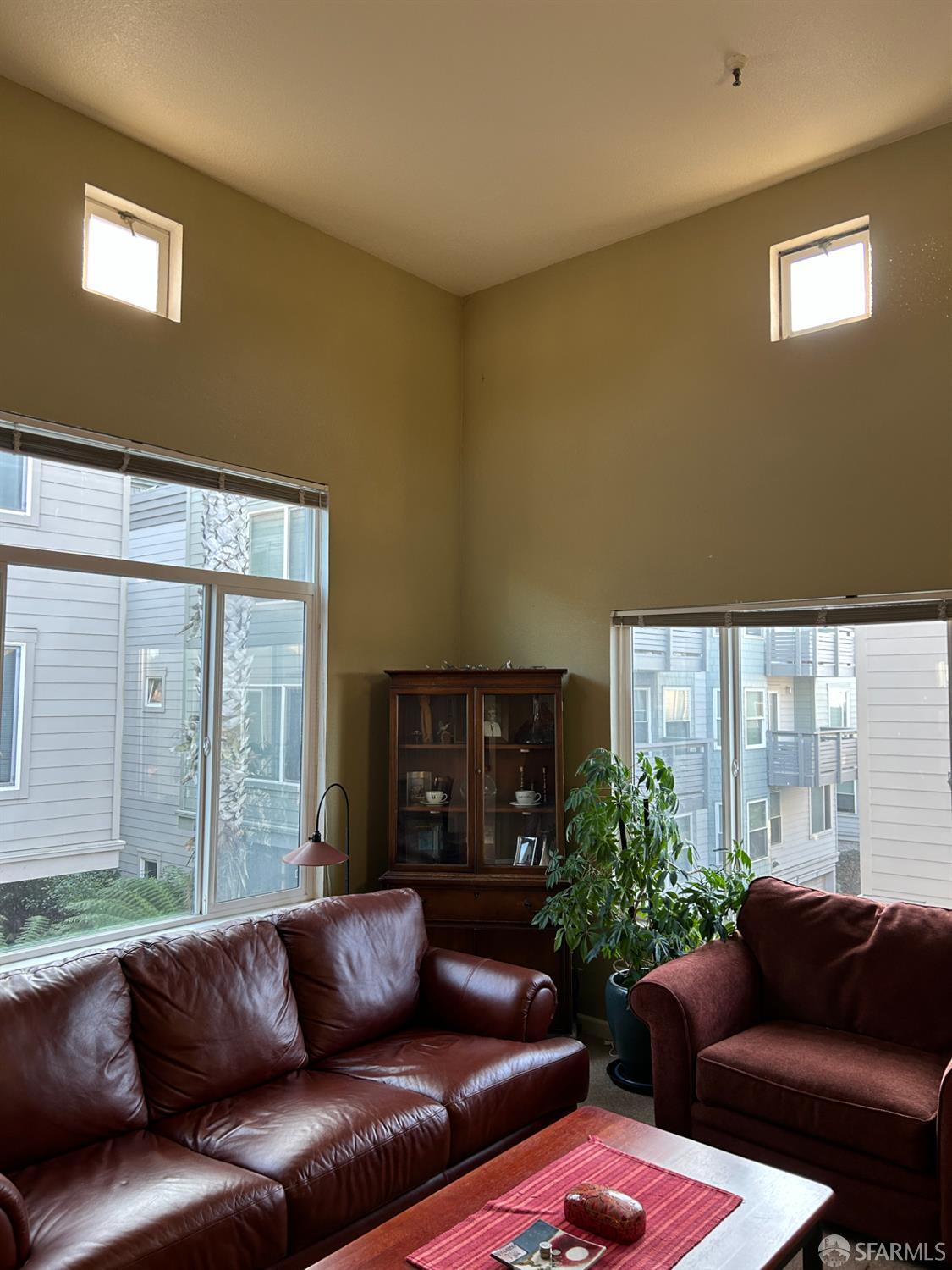 Photo #3: 425085070 Listing: Photo #3