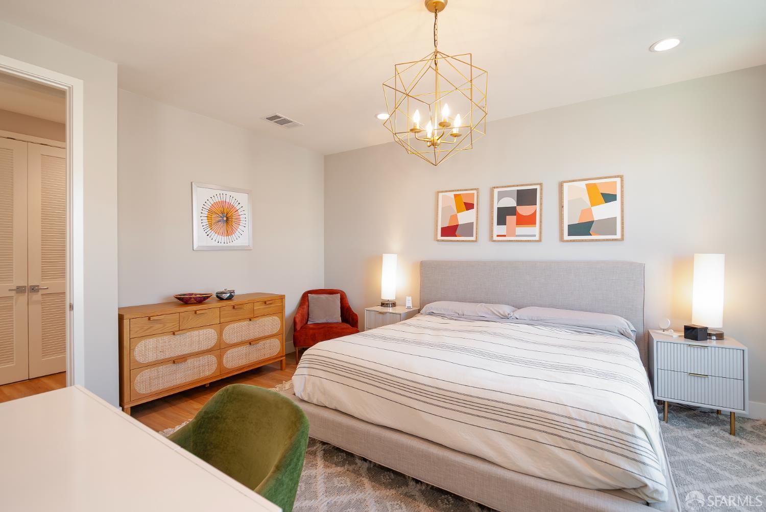 Detail Gallery Image 16 of 41 For 2137 Starling Ln #502,  Alameda,  CA 94501 - 3 Beds | 2/1 Baths