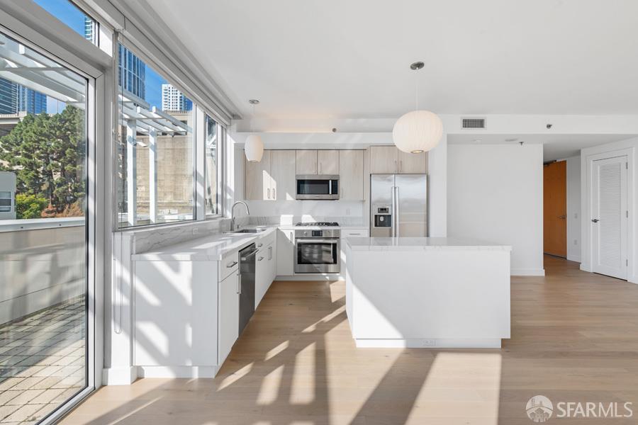 Detail Gallery Image 5 of 25 For 501 Beale St 4h,  San Francisco,  CA 94105 - 2 Beds | 2 Baths