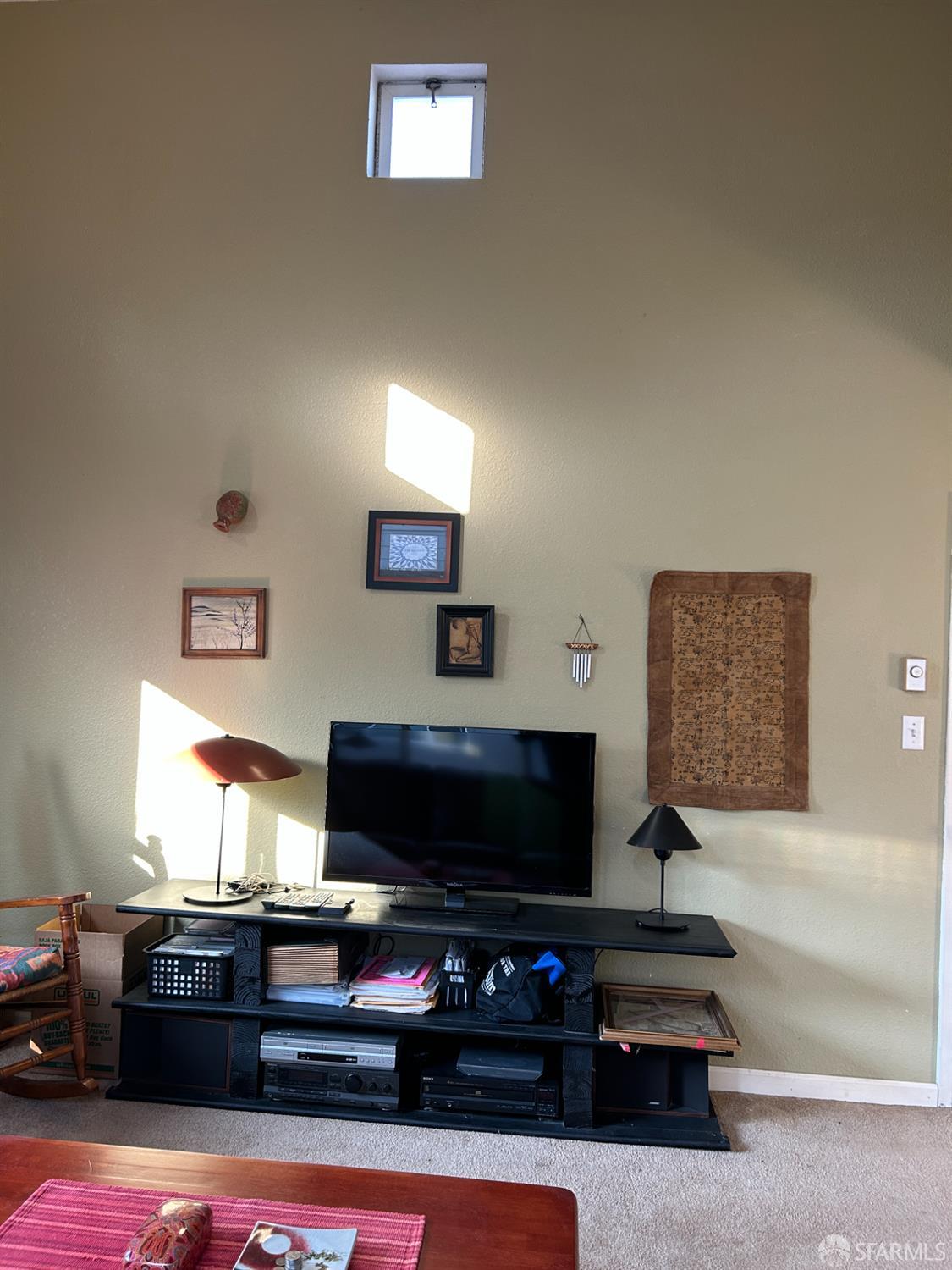 Photo #2: 425085070 Listing: Photo #2