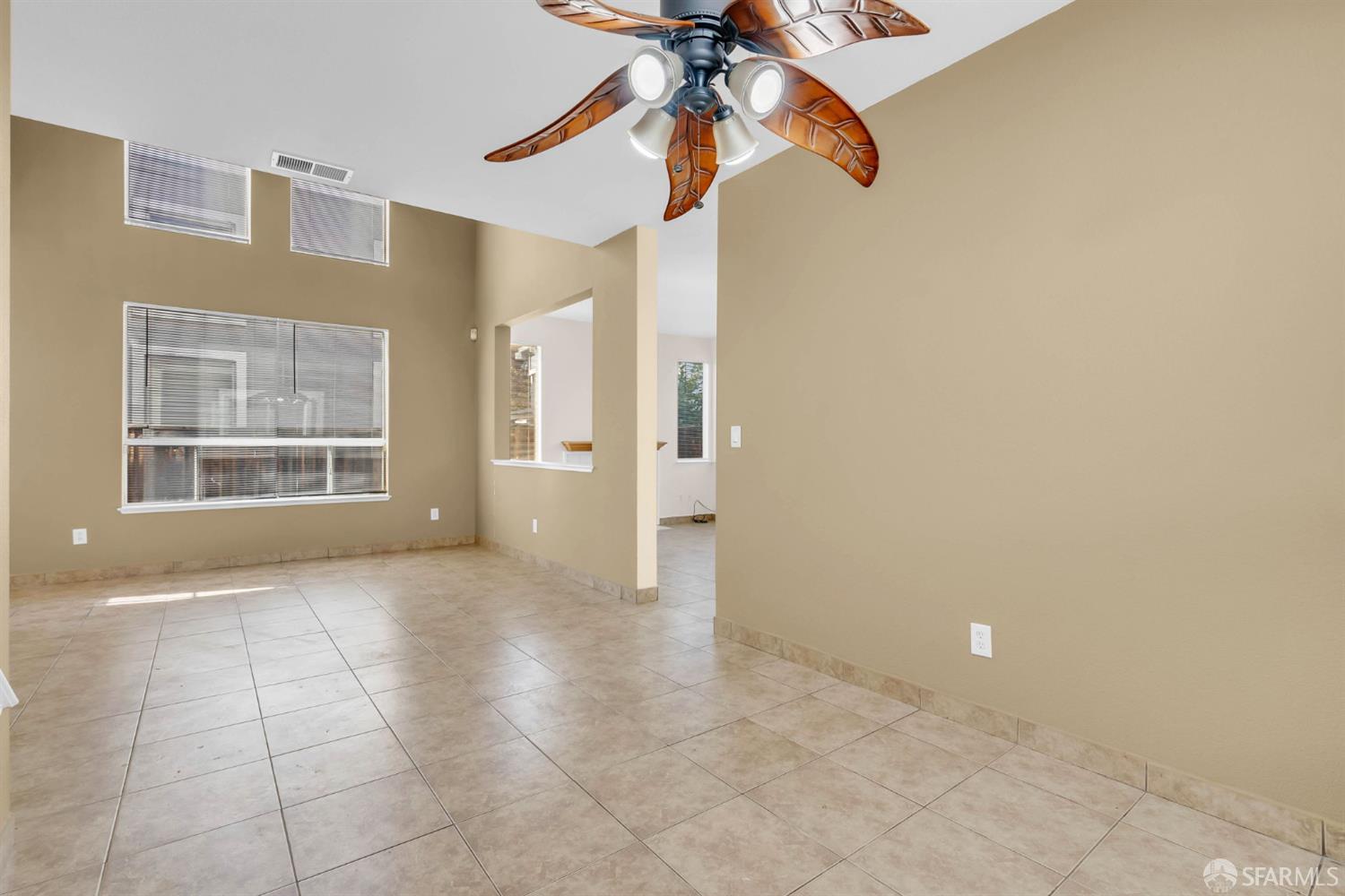 Detail Gallery Image 6 of 42 For 5329 Catanzaro Way, Antioch,  CA 94531 - 4 Beds | 2/1 Baths