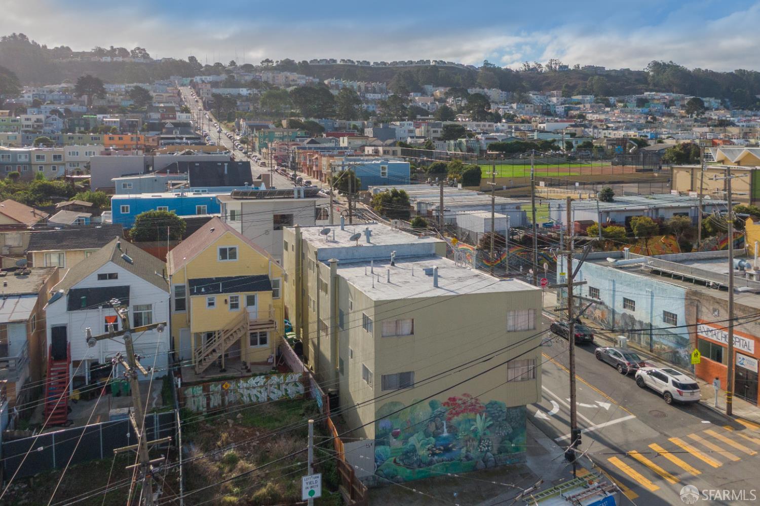 Detail Gallery Image 5 of 32 For 1 Lowell St, San Francisco,  CA 94112 - – Beds | – Baths