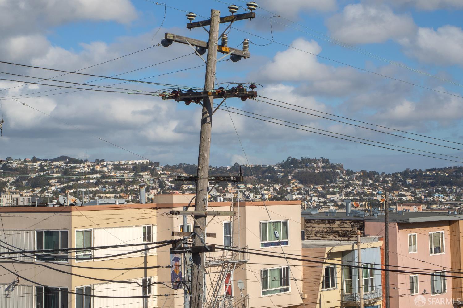 Detail Gallery Image 11 of 32 For 1 Lowell St, San Francisco,  CA 94112 - – Beds | – Baths