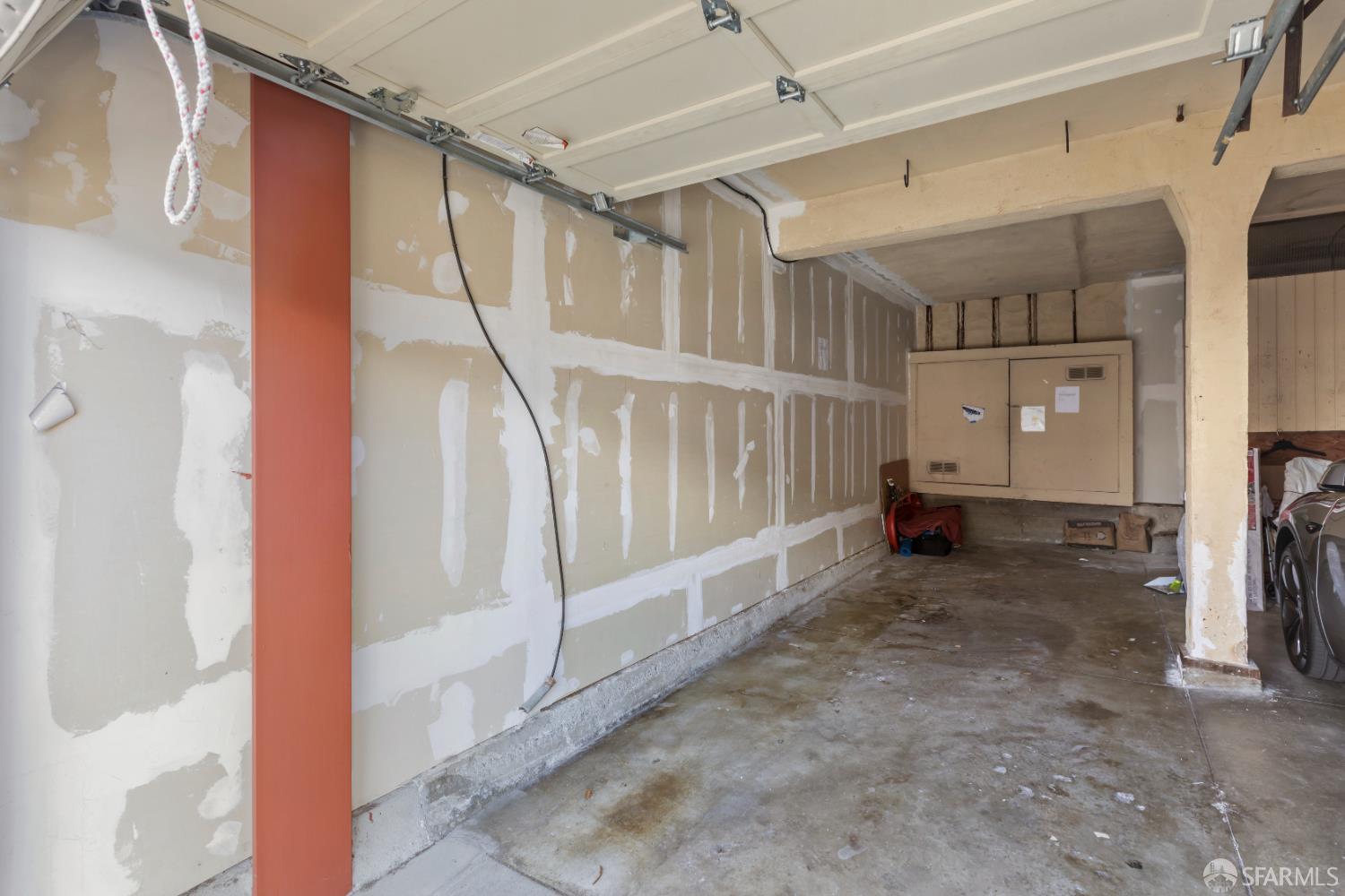 Detail Gallery Image 10 of 32 For 1 Lowell St, San Francisco,  CA 94112 - – Beds | – Baths