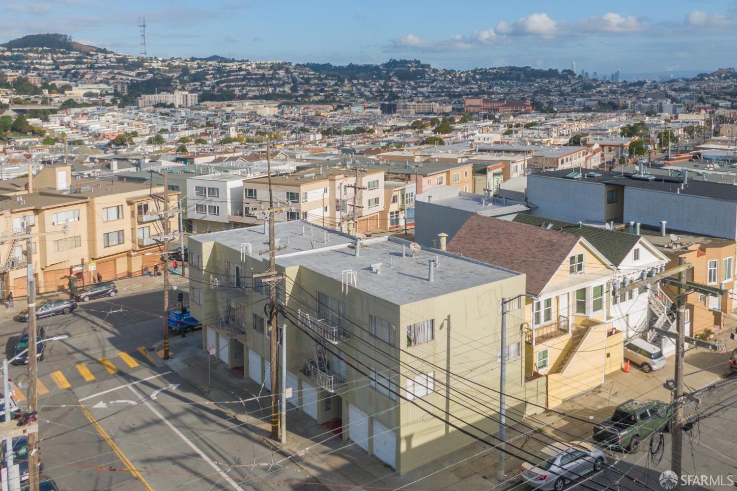 Detail Gallery Image 3 of 32 For 1 Lowell St, San Francisco,  CA 94112 - – Beds | – Baths