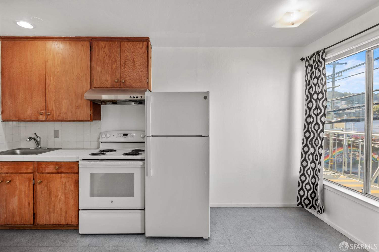 Detail Gallery Image 28 of 32 For 1 Lowell St, San Francisco,  CA 94112 - – Beds | – Baths