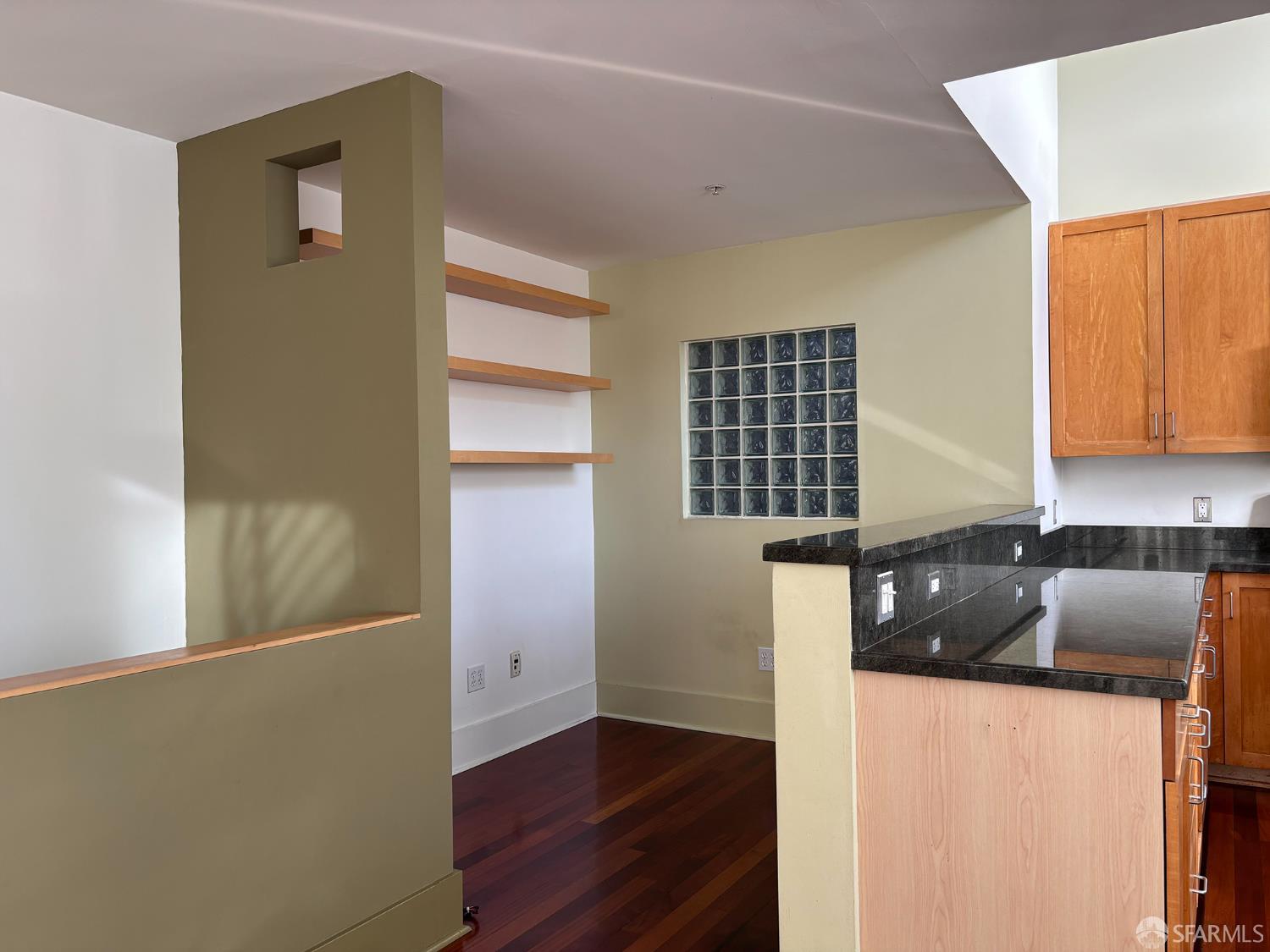 Detail Gallery Image 8 of 20 For 49 Missouri St #11,  San Francisco,  CA 94107 - 2 Beds | 2/1 Baths