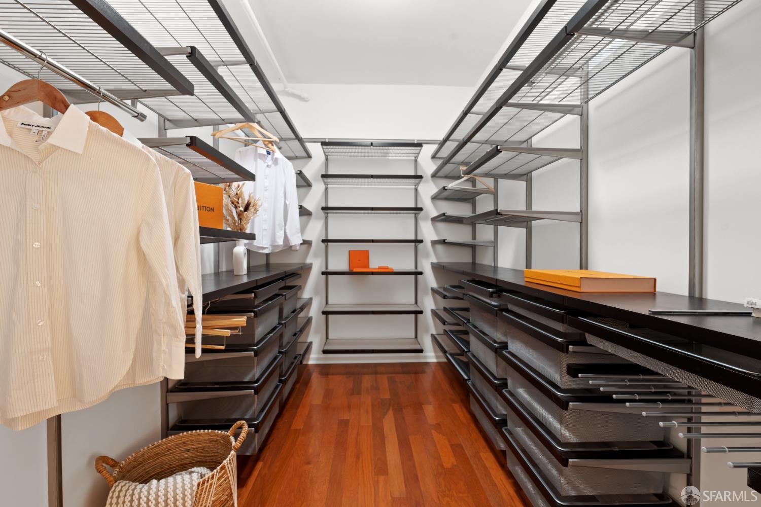 Photo #15: 425080082 Listing: Photo #15