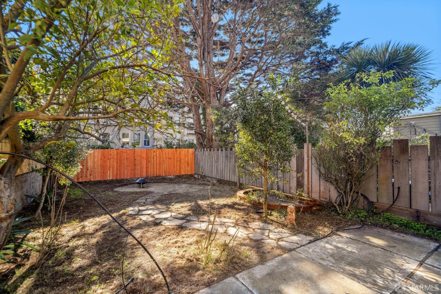 Detail Gallery Image 34 of 42 For 1241 Fulton St, San Francisco,  CA 94117 - 3 Beds | 2/1 Baths