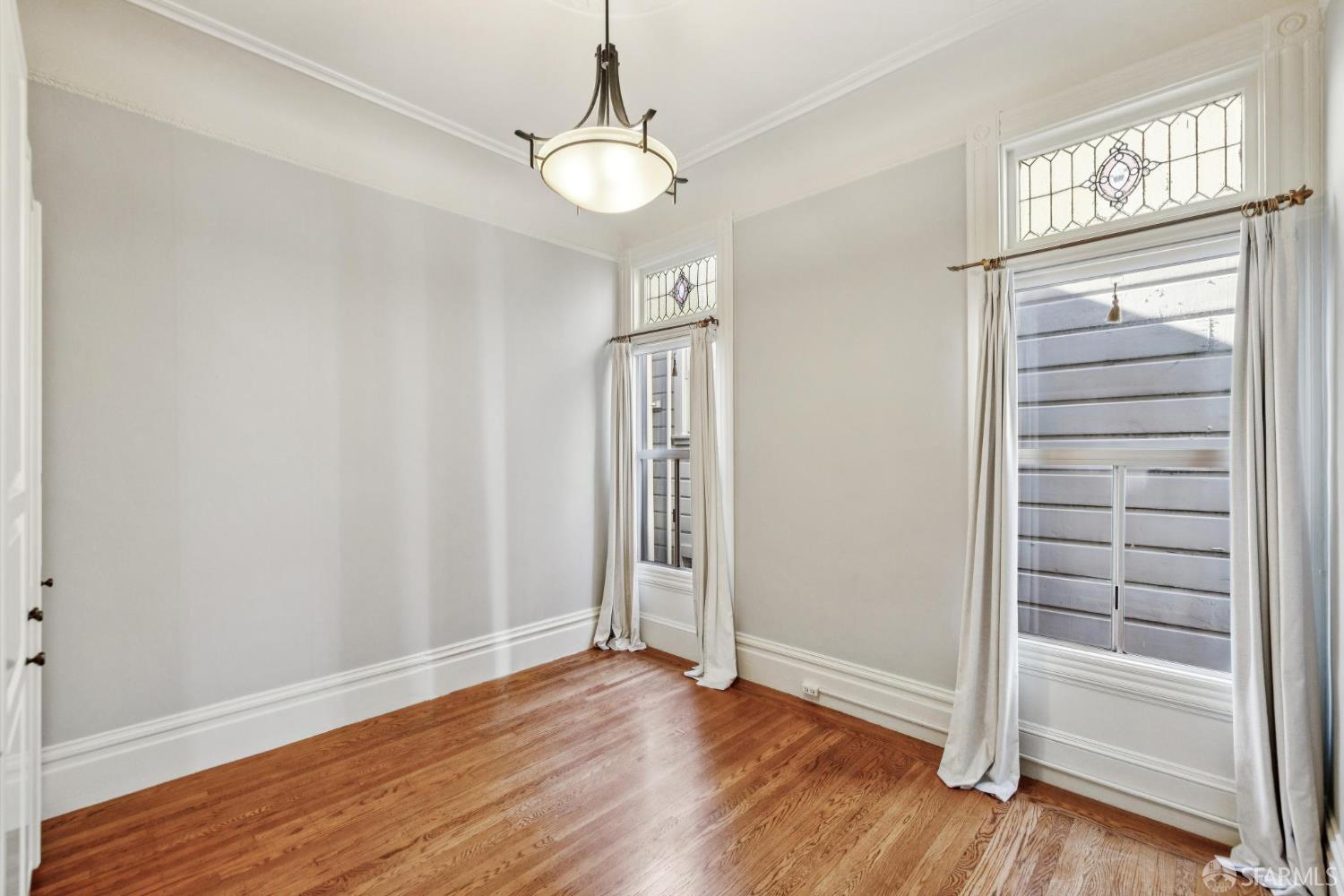 Detail Gallery Image 16 of 42 For 1241 Fulton St, San Francisco,  CA 94117 - 3 Beds | 2/1 Baths