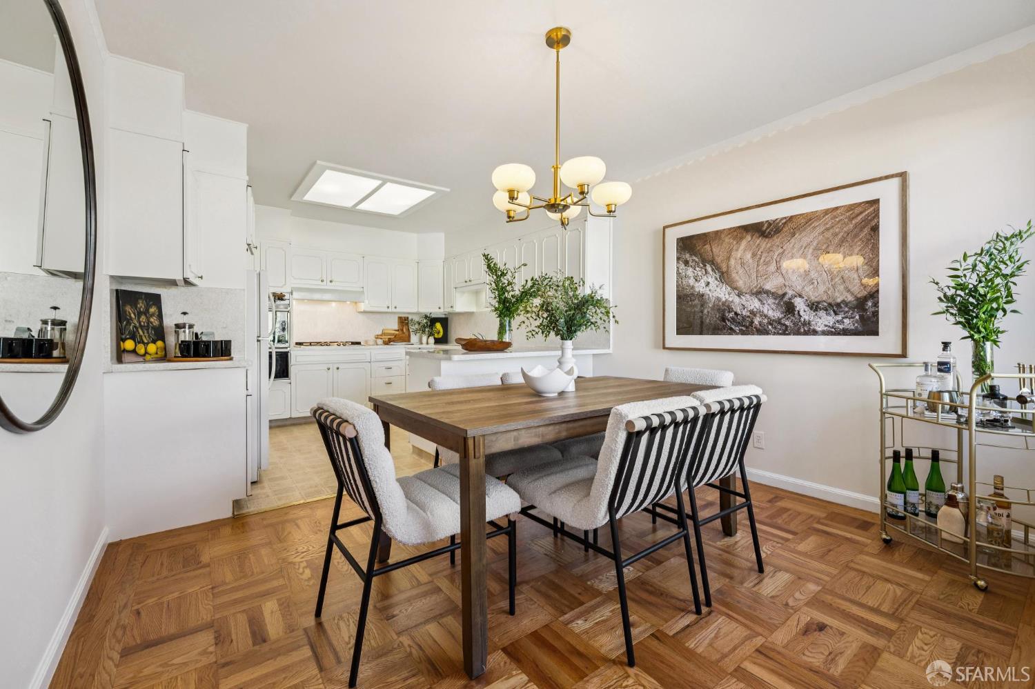 Detail Gallery Image 4 of 22 For 159 Stillings Ave, San Francisco,  CA 94131 - 2 Beds | 1 Baths