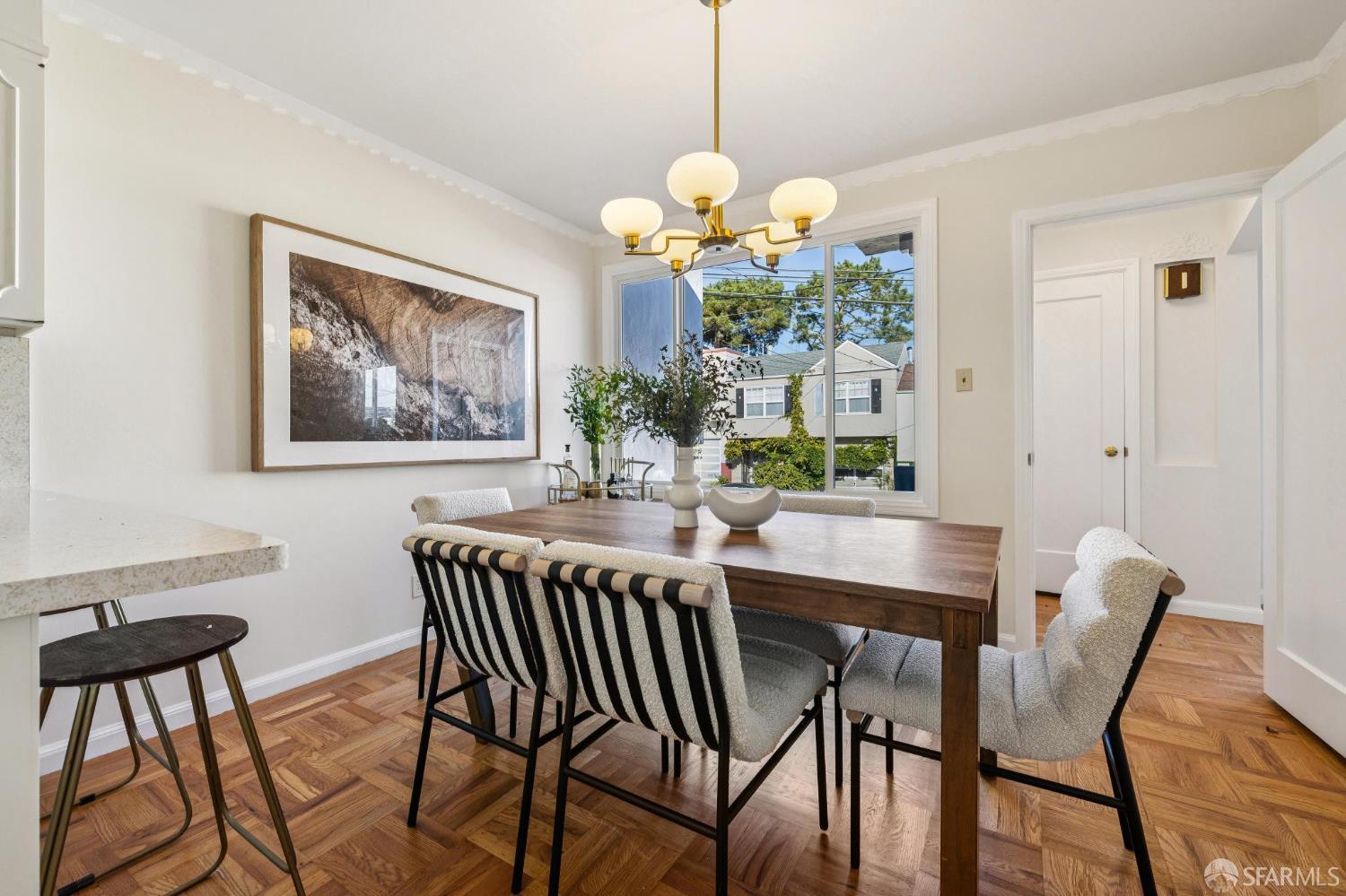 Detail Gallery Image 8 of 22 For 159 Stillings Ave, San Francisco,  CA 94131 - 2 Beds | 1 Baths