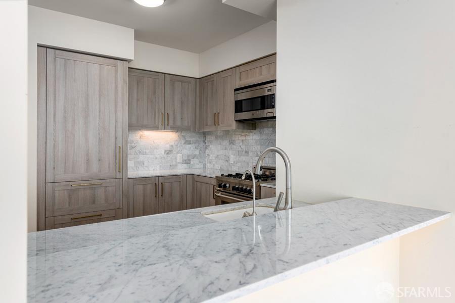 Detail Gallery Image 5 of 26 For 401 Harrison St 24d,  San Francisco,  CA 94105 - 2 Beds | 2 Baths