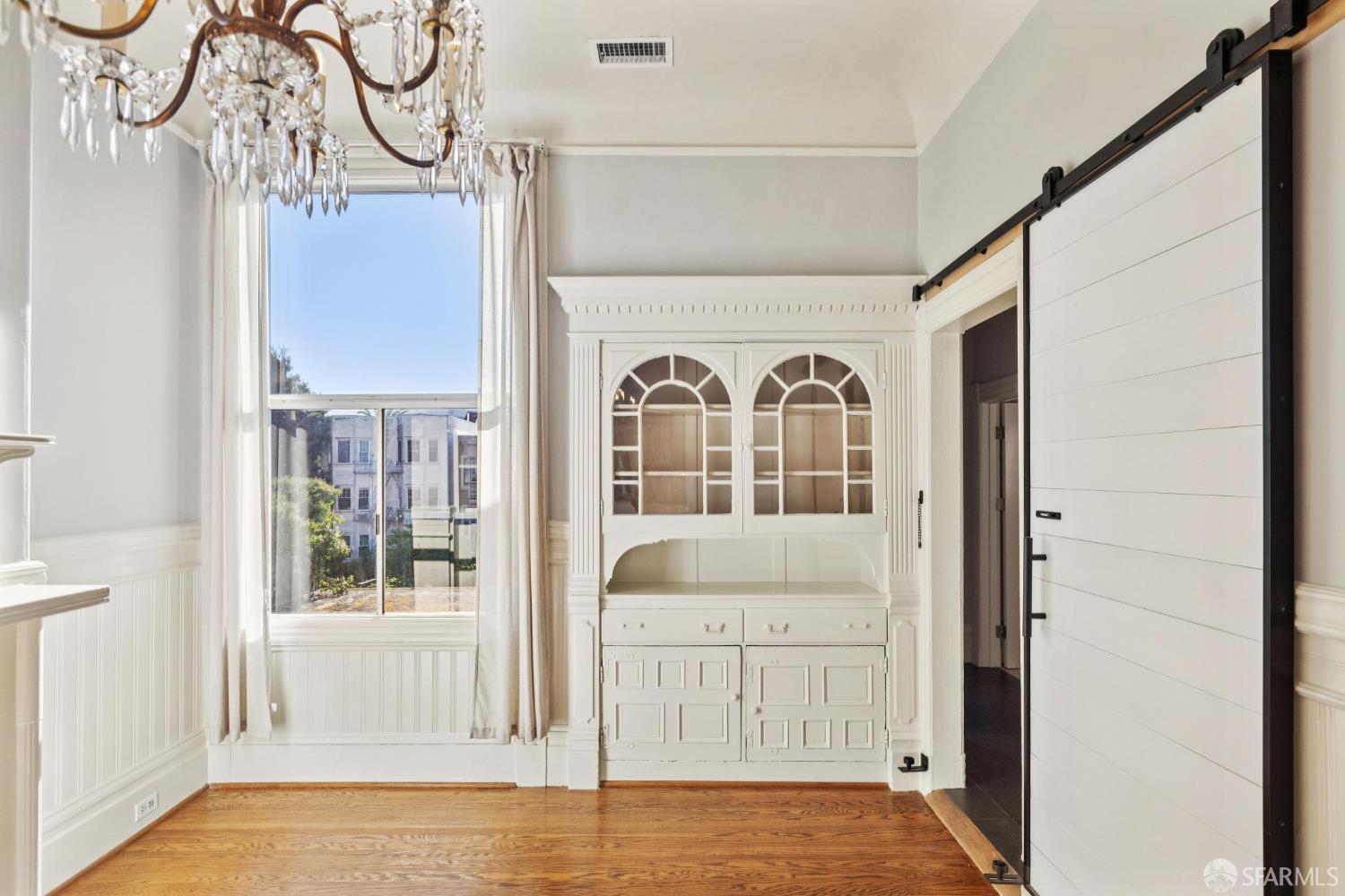 Detail Gallery Image 14 of 42 For 1241 Fulton St, San Francisco,  CA 94117 - 3 Beds | 2/1 Baths