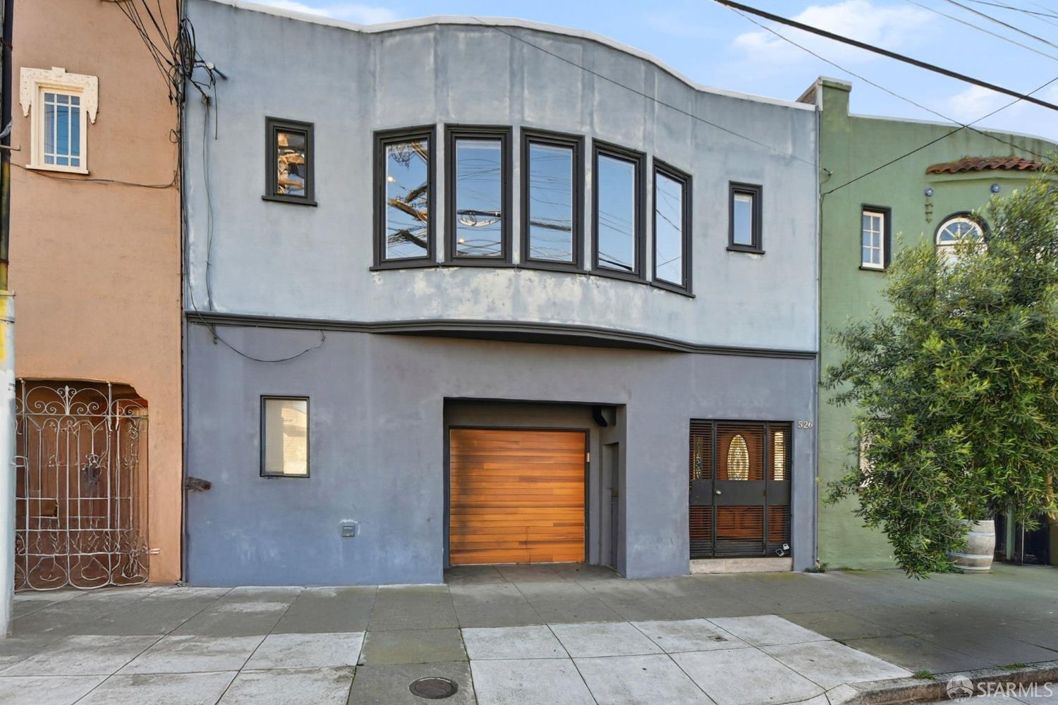 Detail Gallery Image 2 of 44 For 526 Silver Ave, San Francisco,  CA 94112 - 4 Beds | 3 Baths