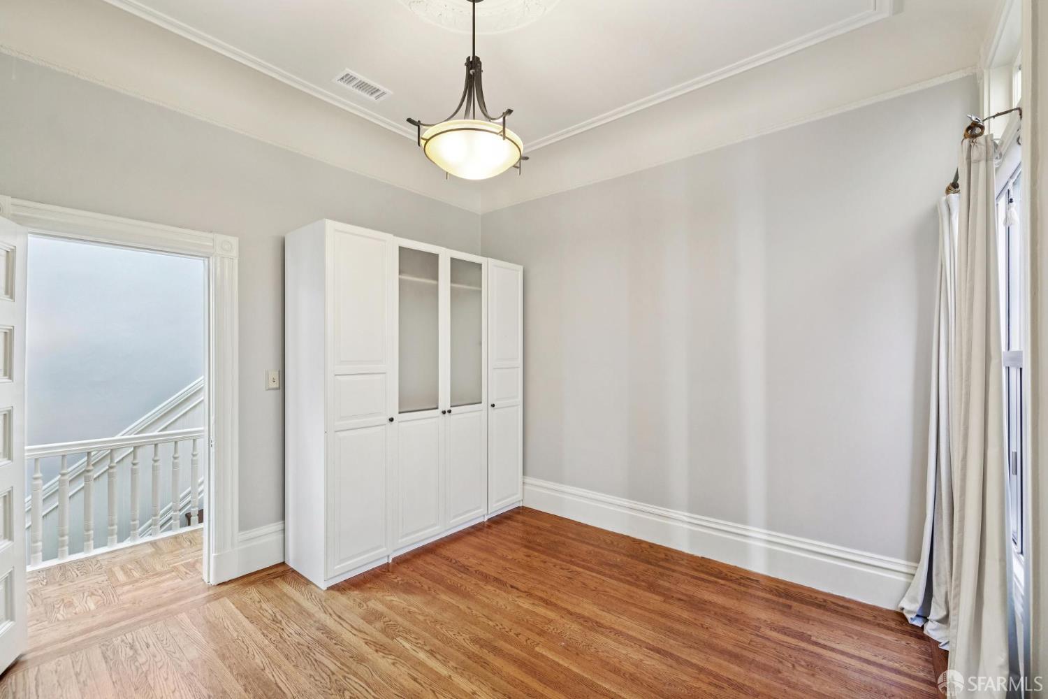 Detail Gallery Image 7 of 42 For 1241 Fulton St, San Francisco,  CA 94117 - 3 Beds | 2/1 Baths