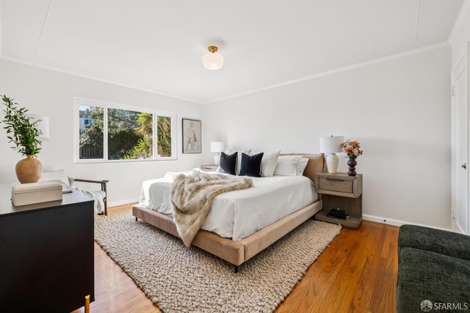 Detail Gallery Image 9 of 22 For 159 Stillings Ave, San Francisco,  CA 94131 - 2 Beds | 1 Baths