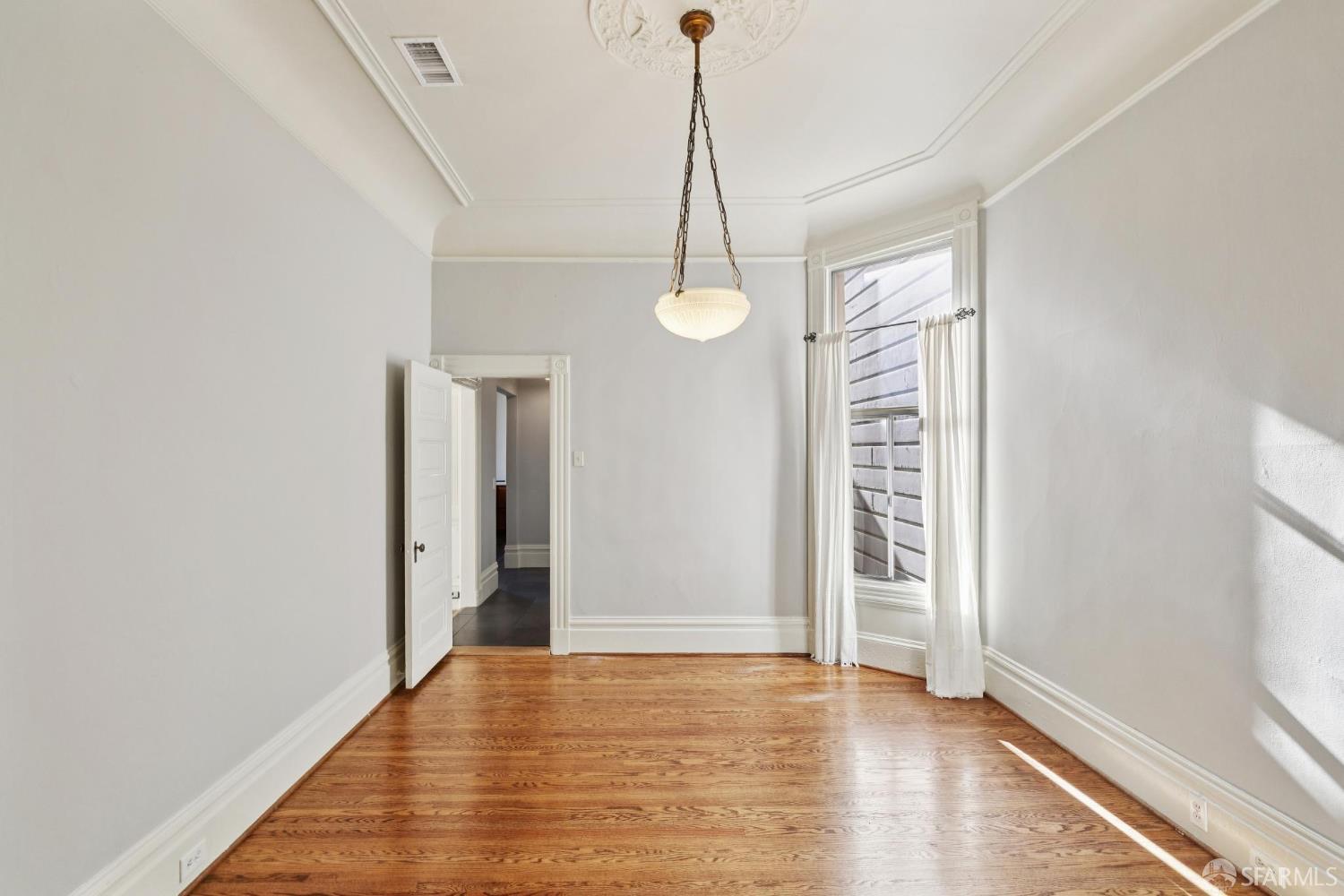 Detail Gallery Image 18 of 42 For 1241 Fulton St, San Francisco,  CA 94117 - 3 Beds | 2/1 Baths