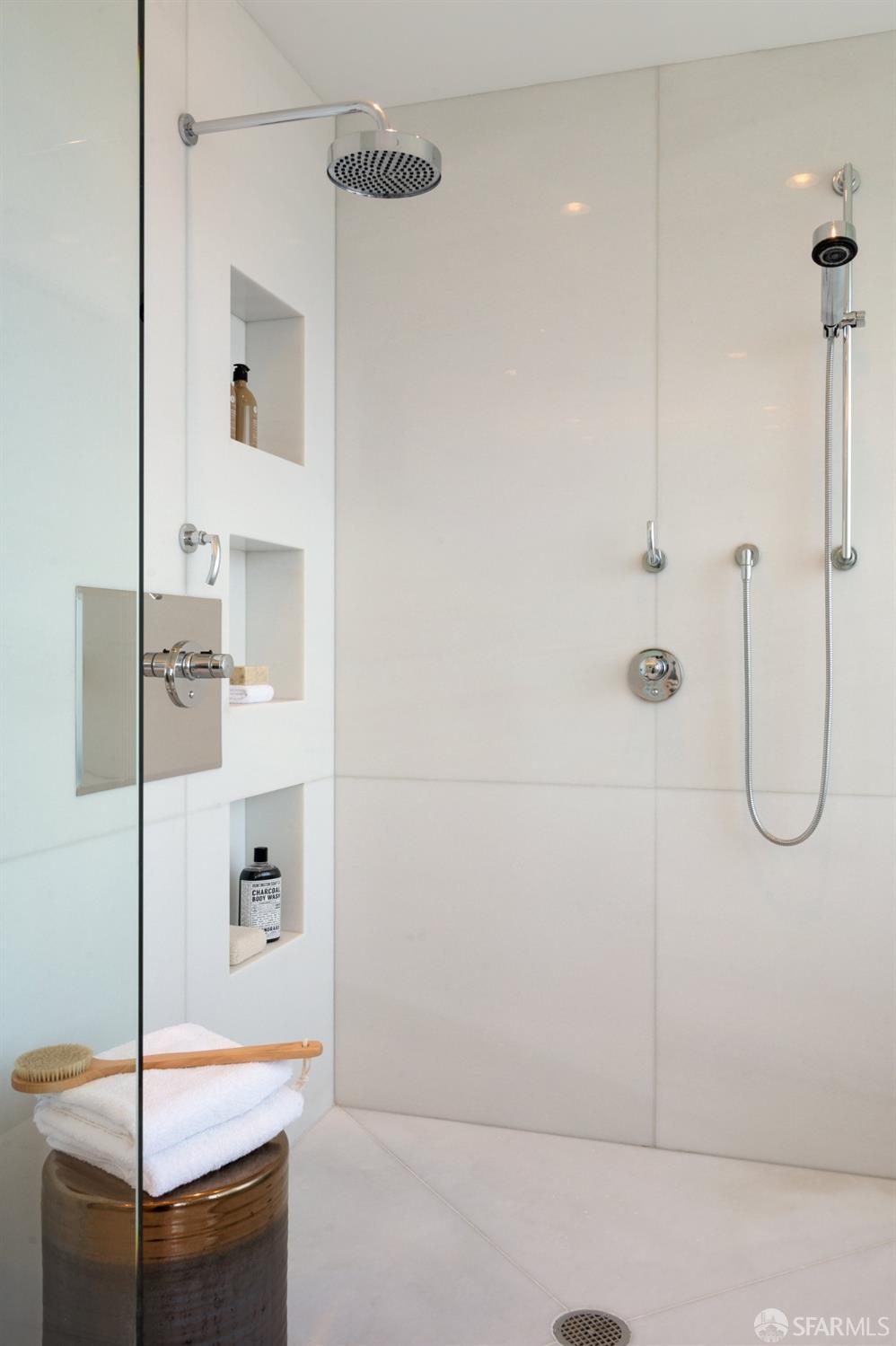 Photo #19: 425089795 Listing: Photo #19