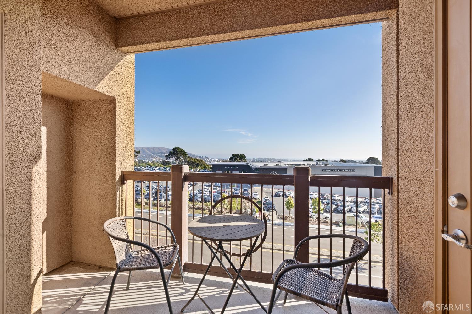 Detail Gallery Image 17 of 41 For 2210 Gellert Blvd #5202,  South San Francisco,  CA 94080 - 2 Beds | 2 Baths