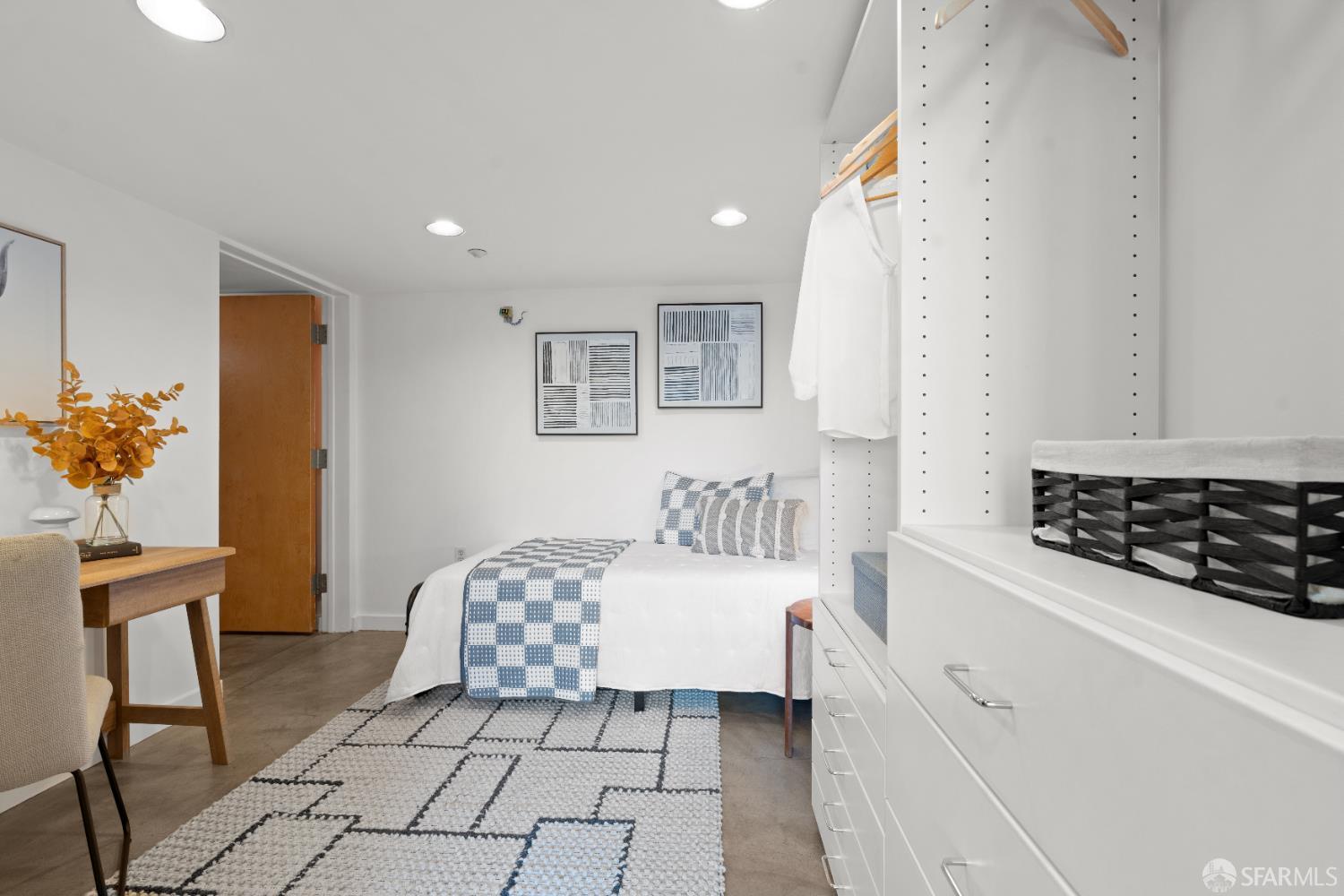 Photo #22: 425086101 Listing: Photo #22