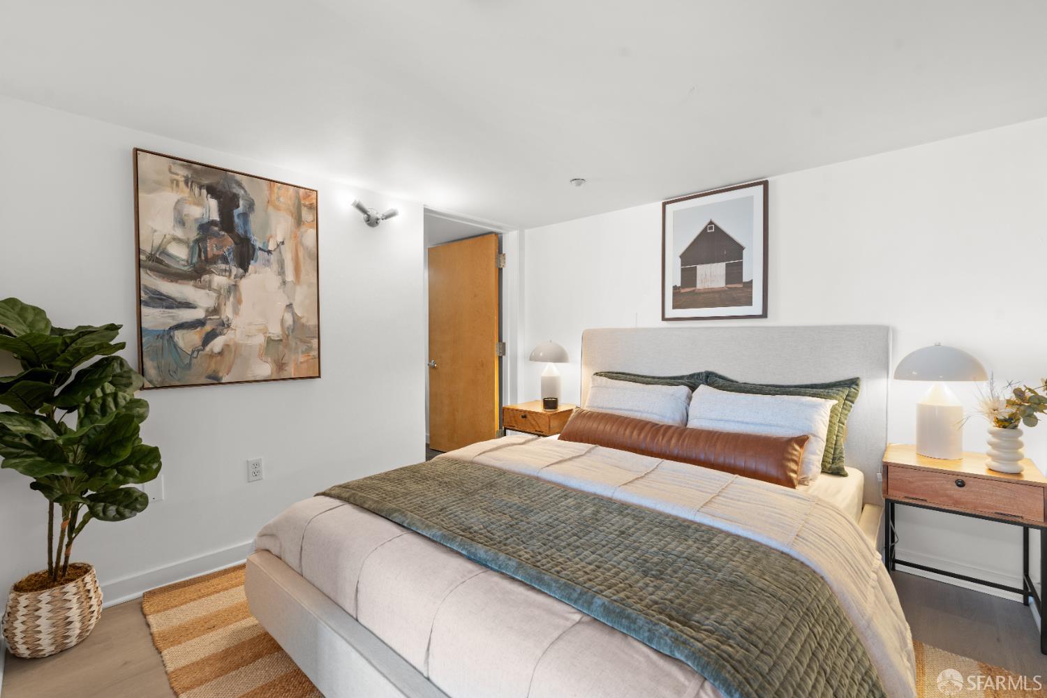 Photo #16: 425086101 Listing: Photo #16