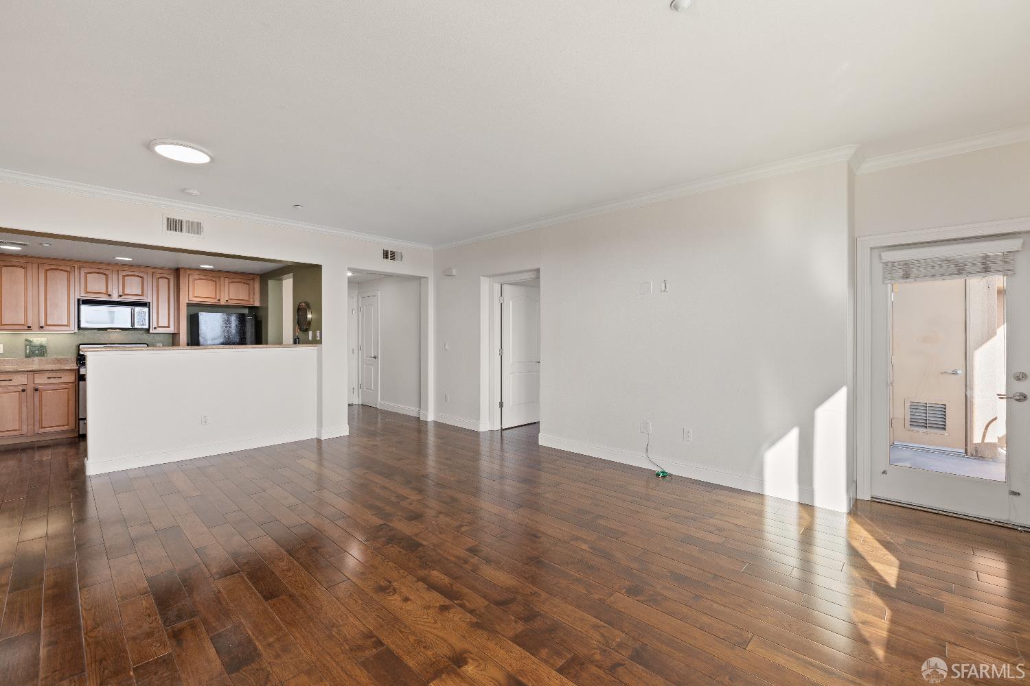Detail Gallery Image 6 of 41 For 2210 Gellert Blvd #5202,  South San Francisco,  CA 94080 - 2 Beds | 2 Baths