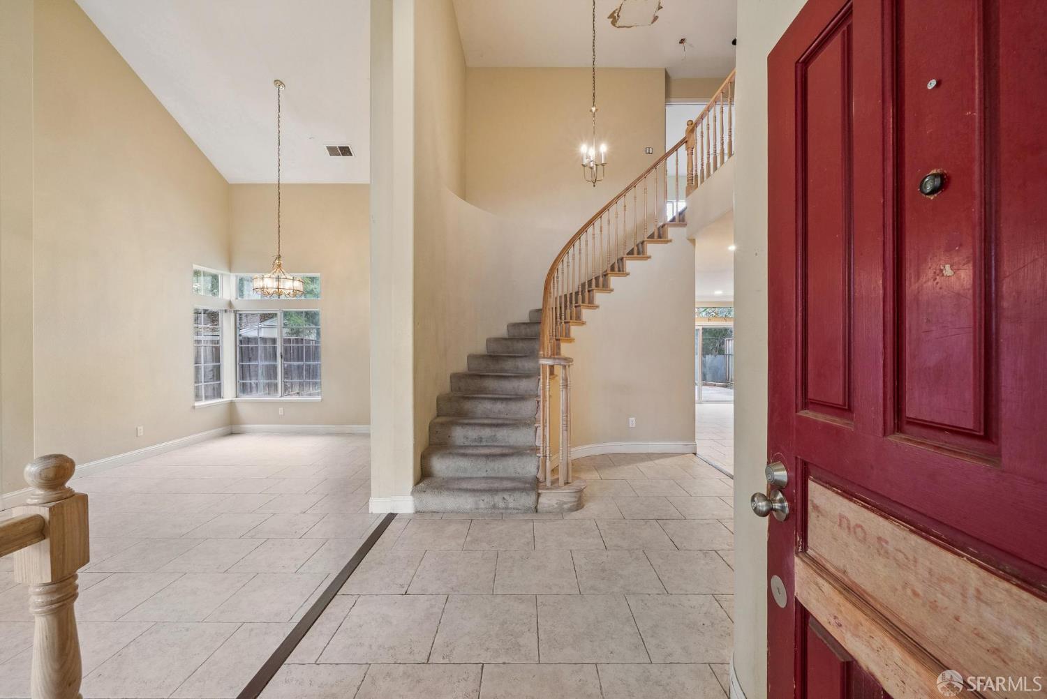 Detail Gallery Image 4 of 70 For 2133 Bamboo Way, Antioch,  CA 94509 - 5 Beds | 3 Baths