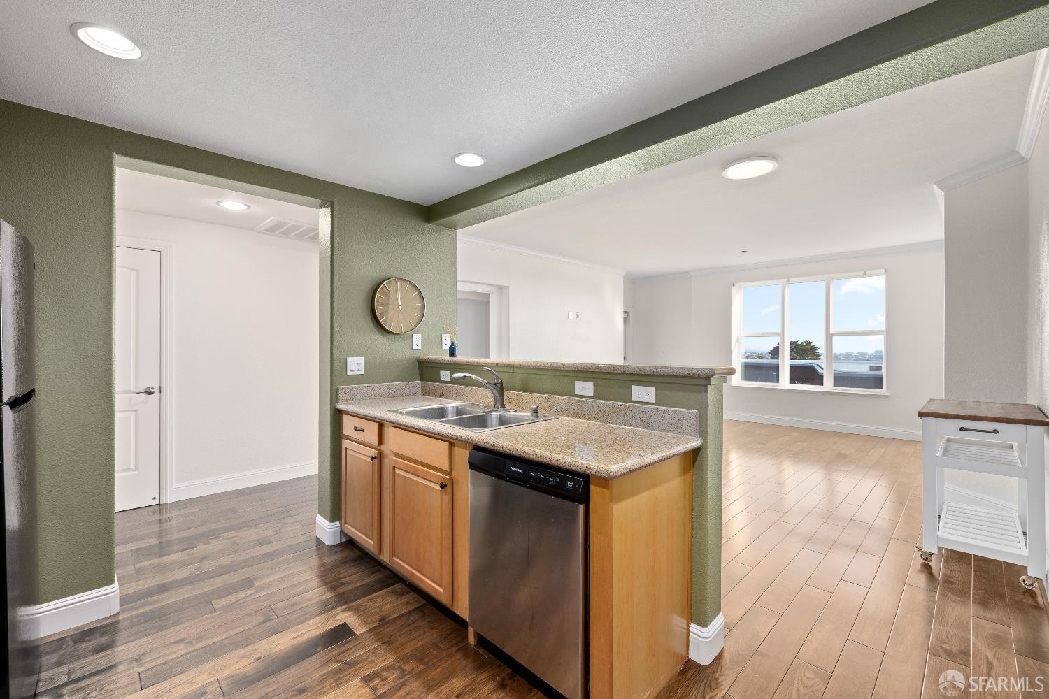Detail Gallery Image 9 of 41 For 2210 Gellert Blvd #5202,  South San Francisco,  CA 94080 - 2 Beds | 2 Baths