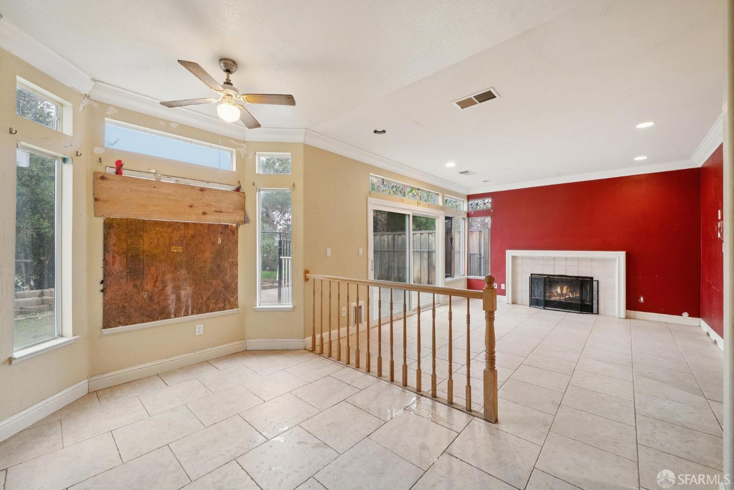 Detail Gallery Image 9 of 70 For 2133 Bamboo Way, Antioch,  CA 94509 - 5 Beds | 3 Baths