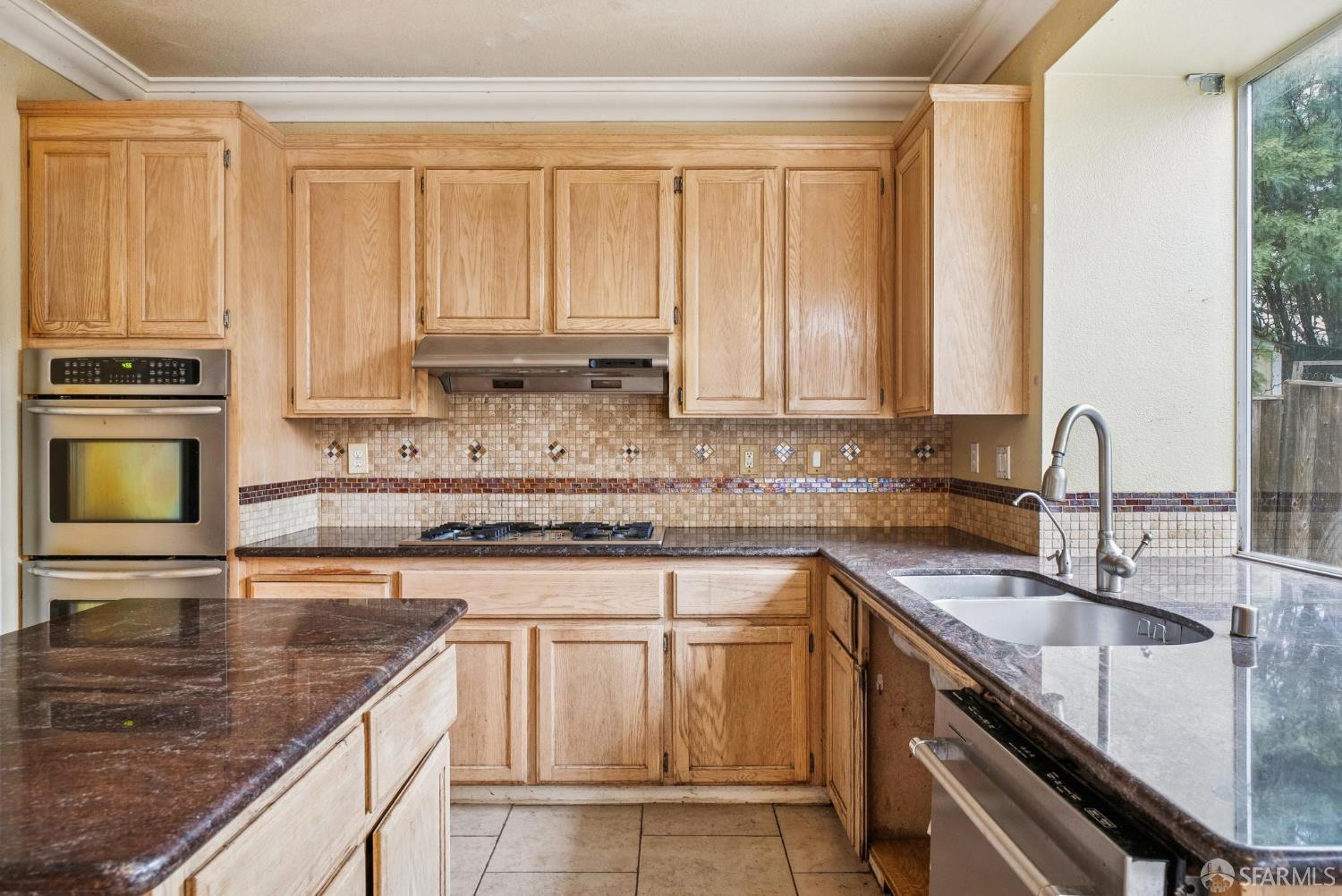 Detail Gallery Image 19 of 70 For 2133 Bamboo Way, Antioch,  CA 94509 - 5 Beds | 3 Baths