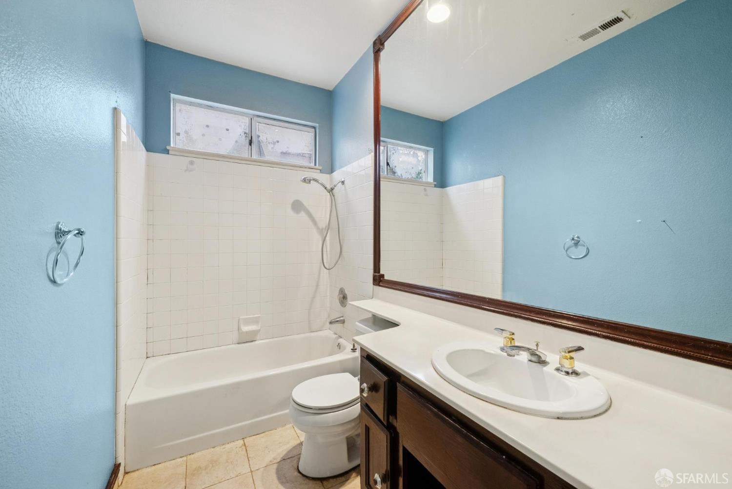 Detail Gallery Image 62 of 70 For 2133 Bamboo Way, Antioch,  CA 94509 - 5 Beds | 3 Baths