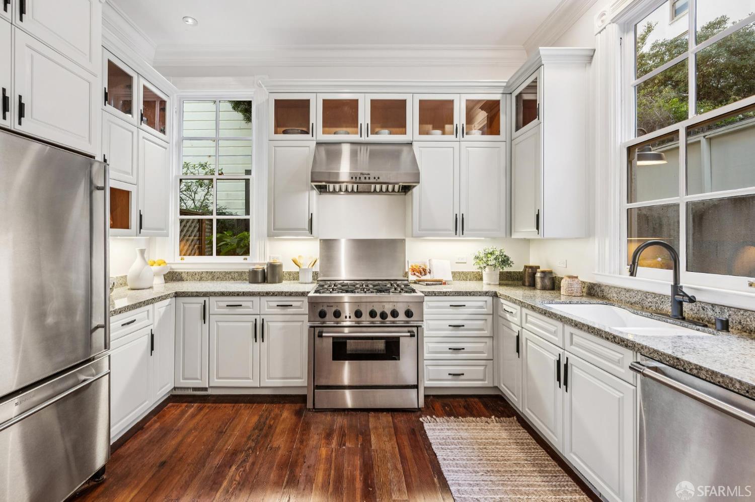 Detail Gallery Image 21 of 84 For 2238 Webster St, San Francisco,  CA 94115 - 3 Beds | 2/1 Baths