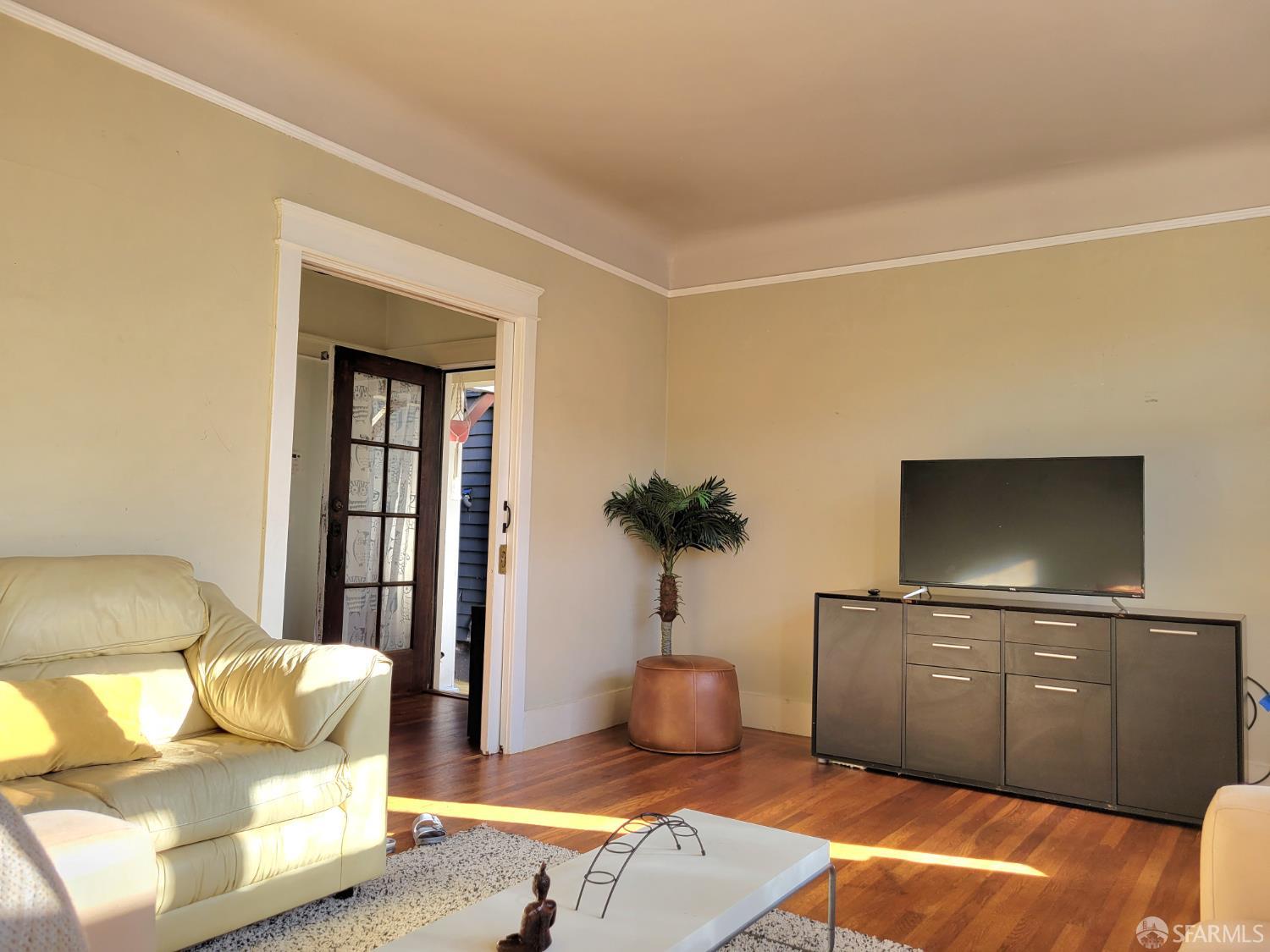 Detail Gallery Image 3 of 24 For 120 21st Ave, San Francisco,  CA 94121 - 2 Beds | 1 Baths