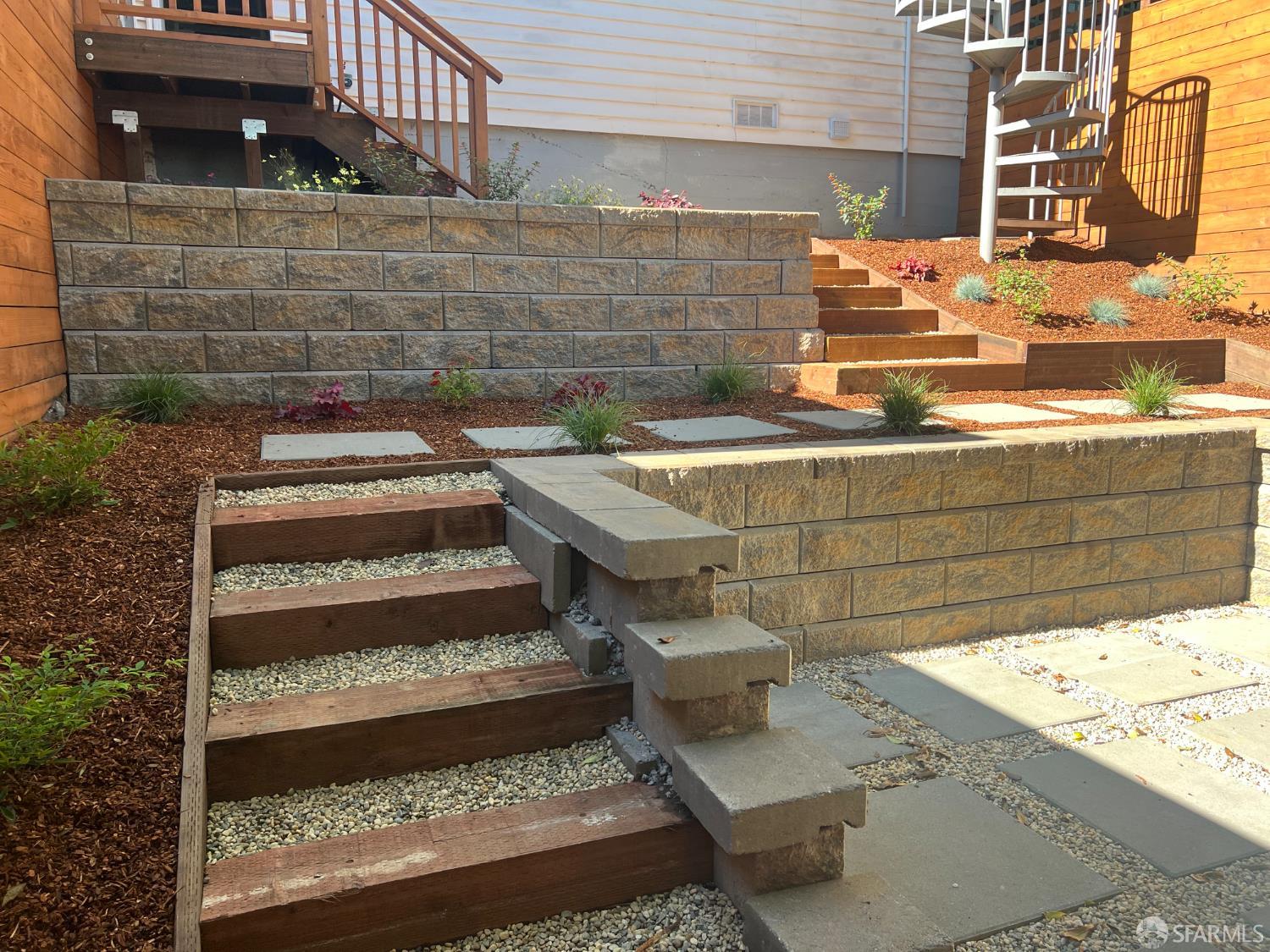 Detail Gallery Image 8 of 36 For 3711 Market St #3,  San Francisco,  CA 94131 - 2 Beds | 1 Baths