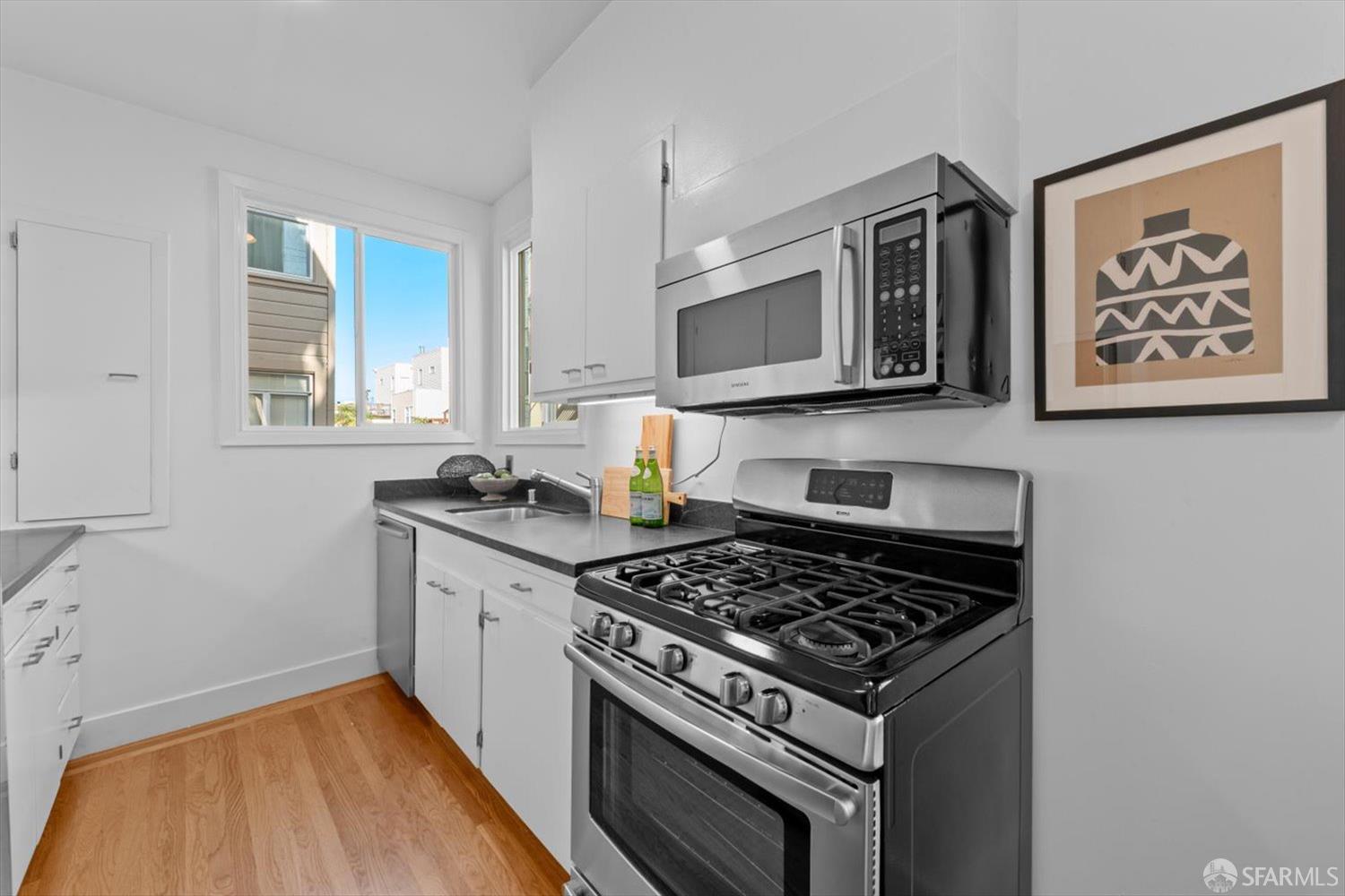 Detail Gallery Image 14 of 47 For 1624 Filbert St #1,  San Francisco,  CA 94123 - 1 Beds | 1 Baths