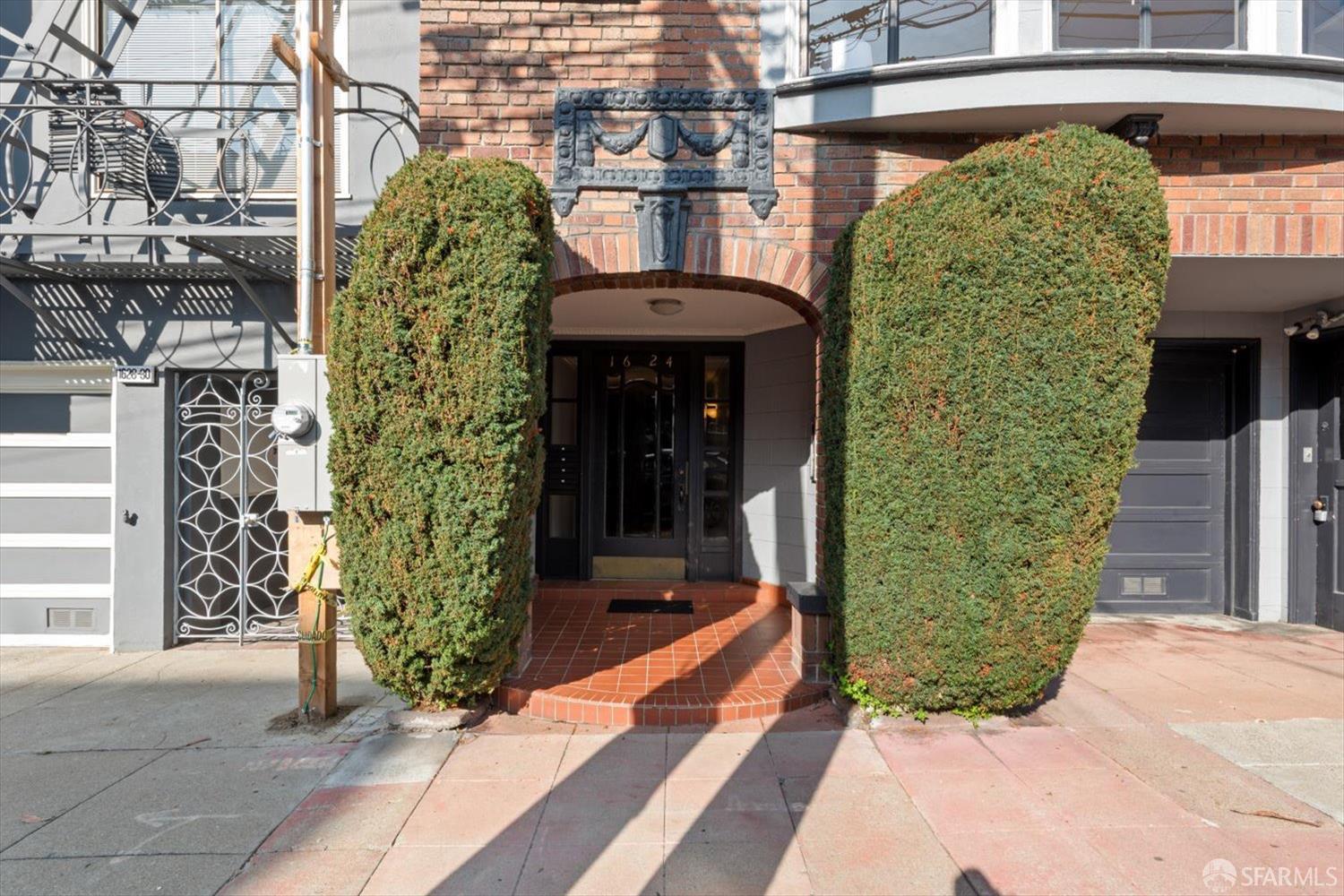 Detail Gallery Image 3 of 47 For 1624 Filbert St #1,  San Francisco,  CA 94123 - 1 Beds | 1 Baths