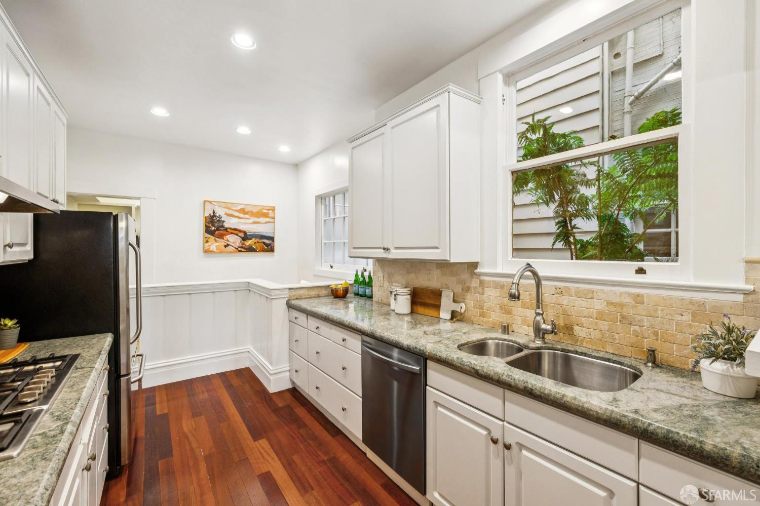 Detail Gallery Image 12 of 43 For 125 Lake St, San Francisco,  CA 94118 - 3 Beds | 2 Baths