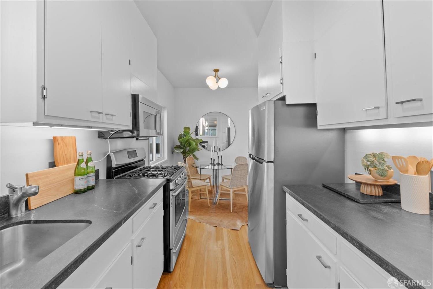 Detail Gallery Image 17 of 47 For 1624 Filbert St #1,  San Francisco,  CA 94123 - 1 Beds | 1 Baths