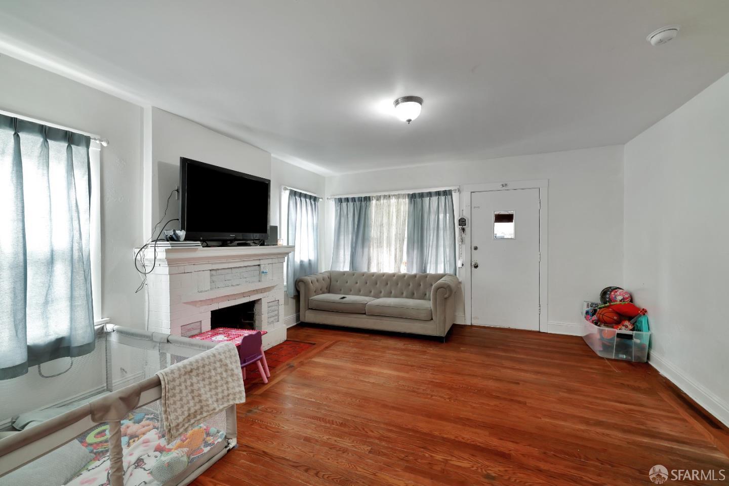 Detail Gallery Image 7 of 22 For 609 S Delaware St, San Mateo,  CA 94402 - 2 Beds | 1 Baths