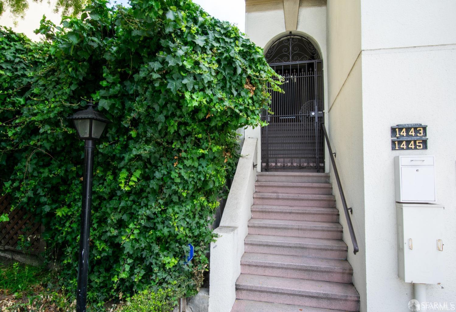 Detail Gallery Image 18 of 18 For 1445 Lombard St, San Francisco,  CA 94123 - 2 Beds | 2 Baths