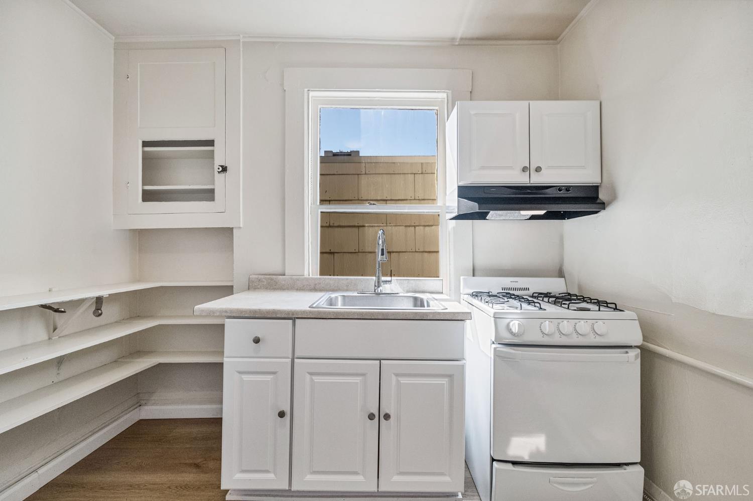 Detail Gallery Image 8 of 10 For 20 Joice St, San Francisco,  CA 94108 - – Beds | – Baths