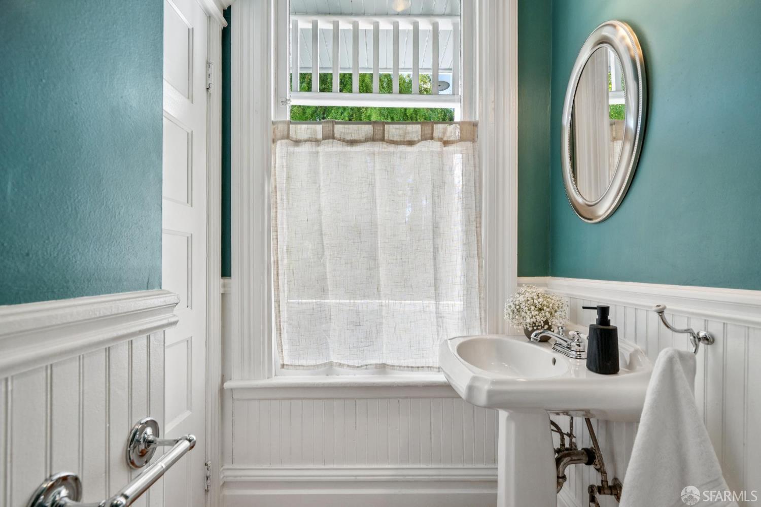 Detail Gallery Image 24 of 61 For 1458 10th Ave, San Francisco,  CA 94122 - 3 Beds | 2 Baths