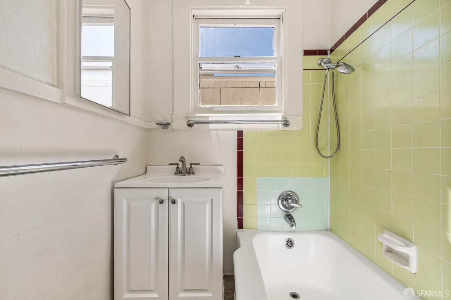 Detail Gallery Image 10 of 10 For 20 Joice St, San Francisco,  CA 94108 - – Beds | – Baths