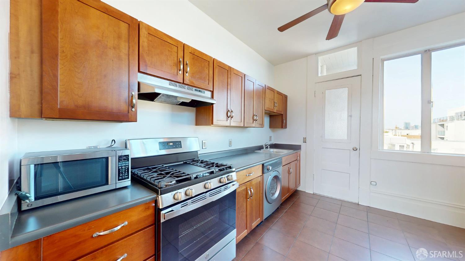 Detail Gallery Image 12 of 26 For 3320 22nd St, San Francisco,  CA 94110 - – Beds | – Baths